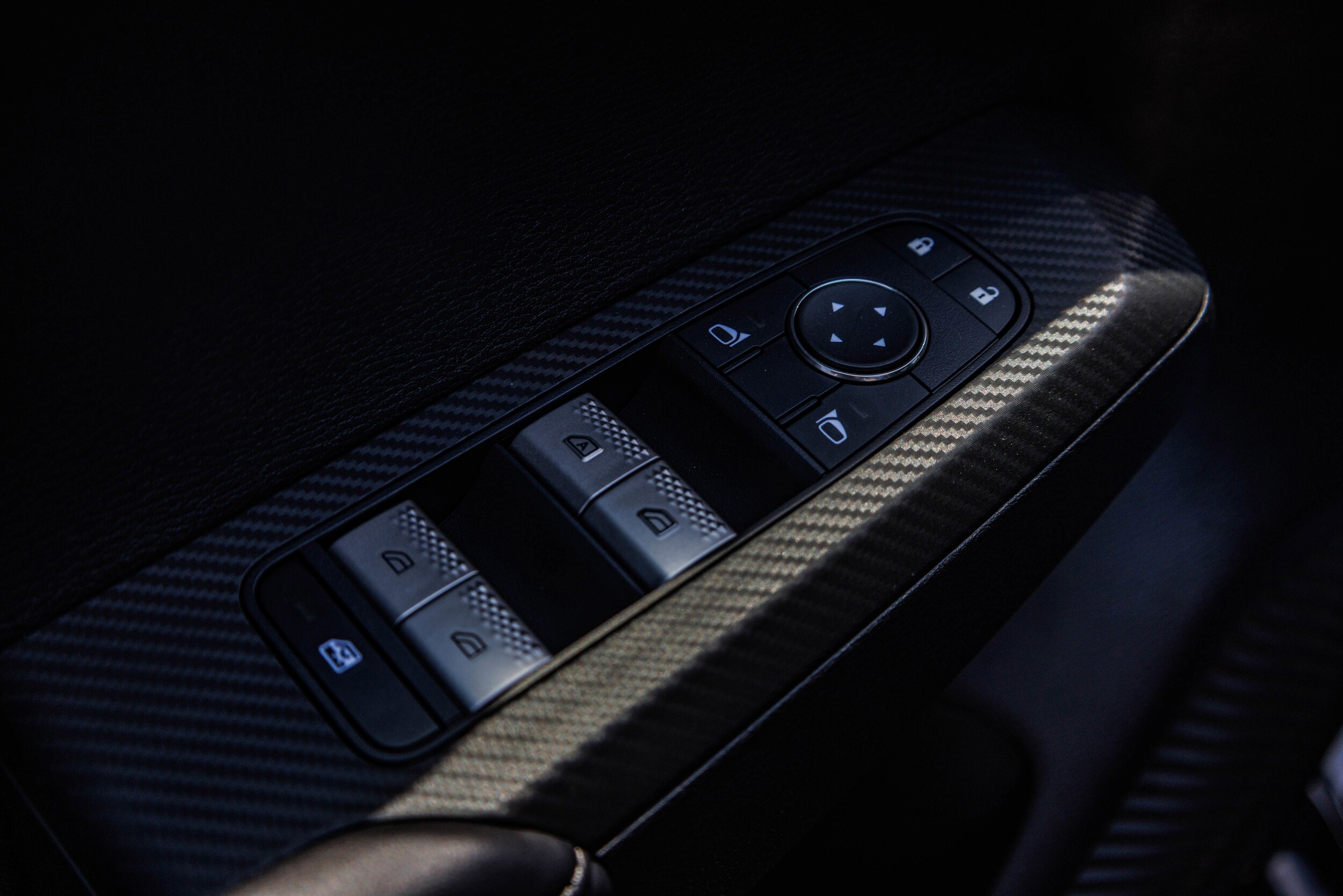 2025 Mitsubishi Outlander Plug-in Hybrid ES - Photo 28