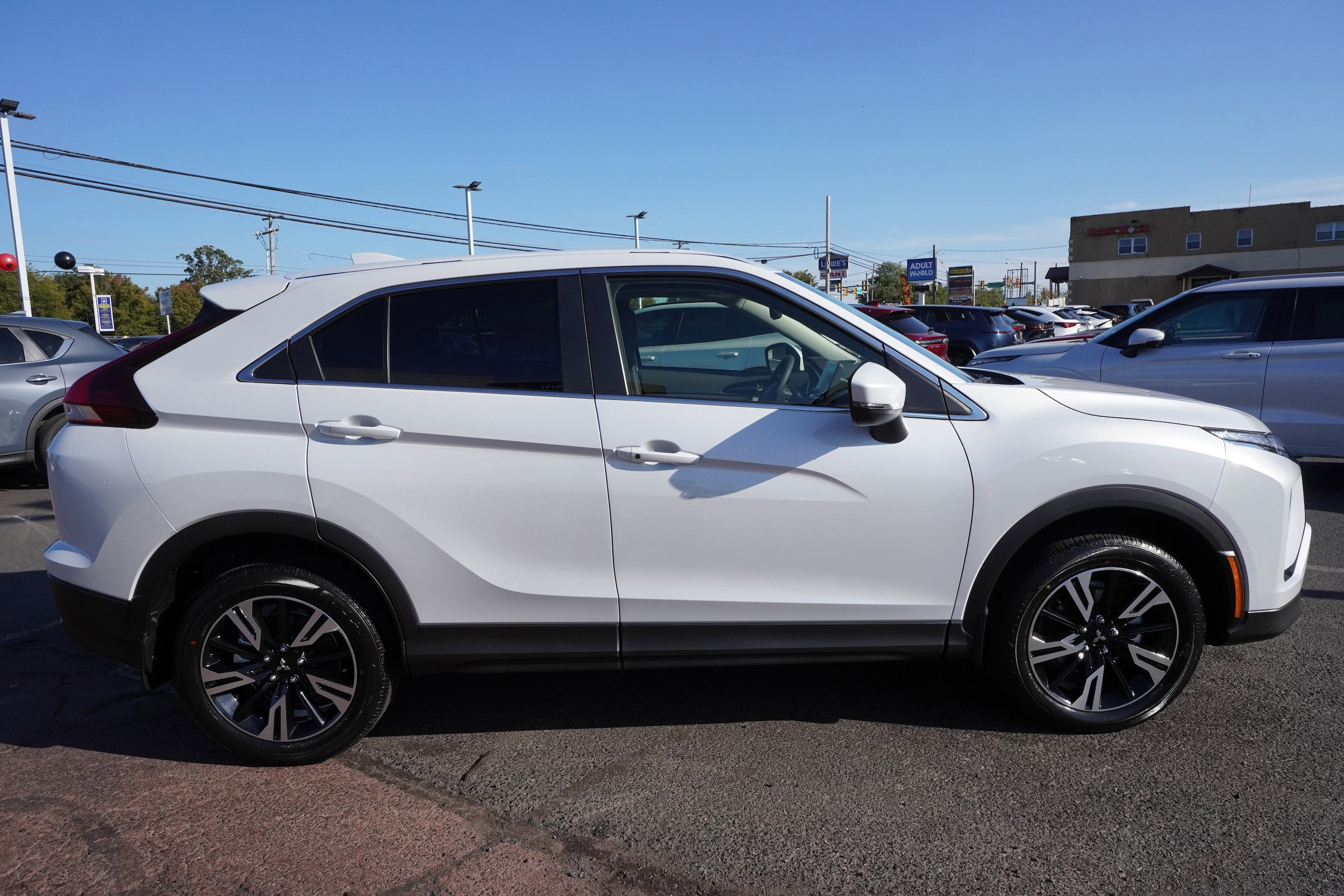 2026 Mitsubishi Eclipse Cross SE - Photo 4