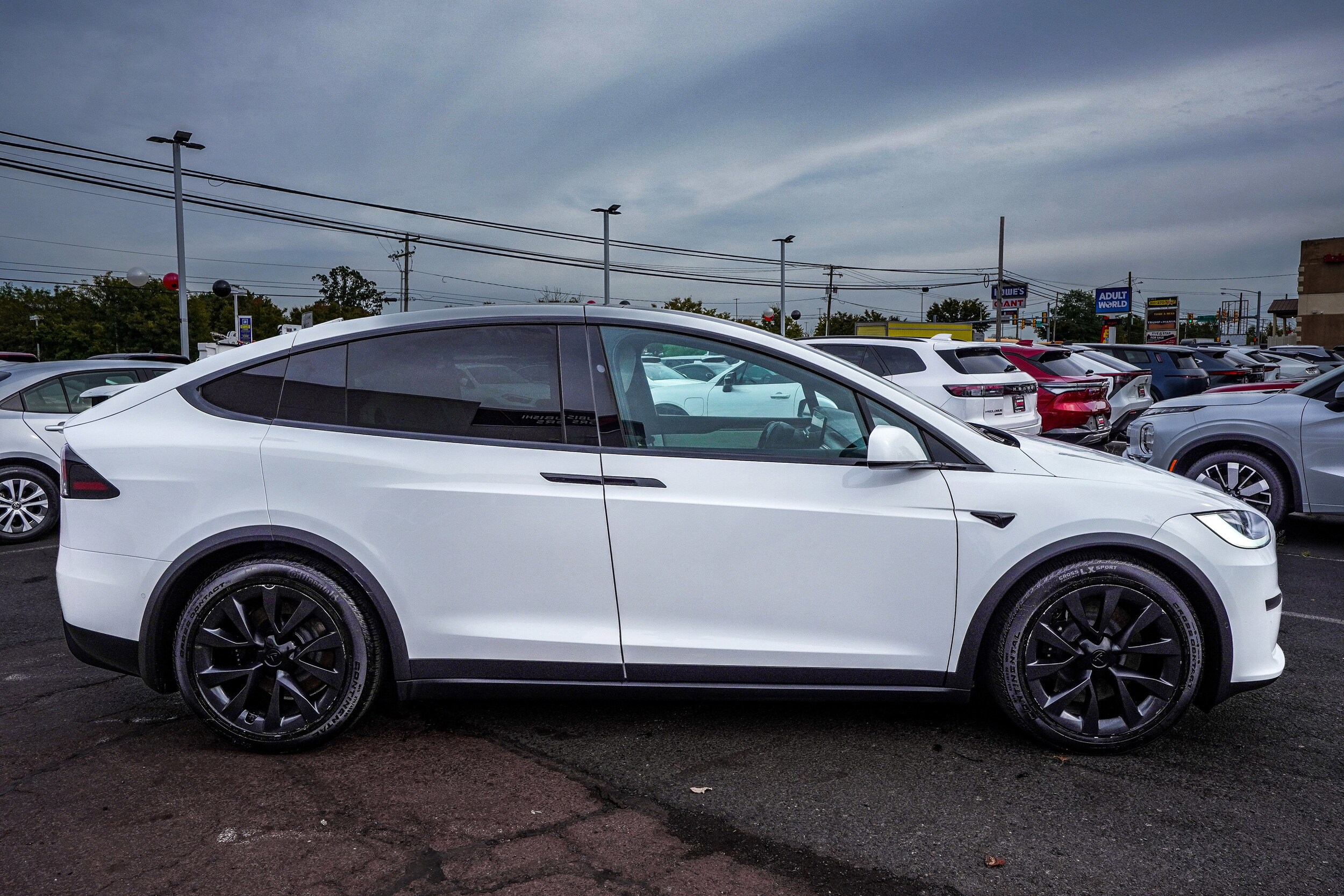 2022 Tesla Model X photo 4