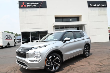 2023 Mitsubishi Outlander Plug-In Hybrid SEL SUV