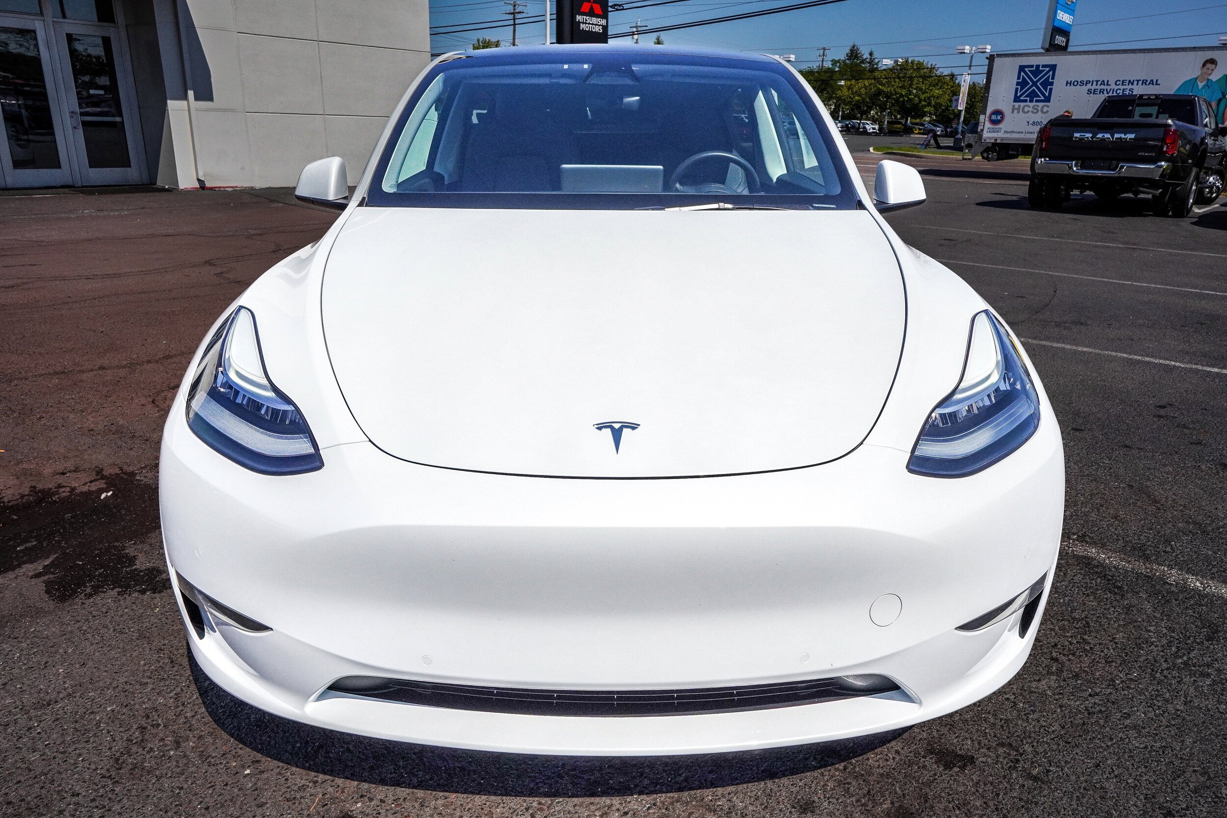 2022 Tesla Model Y Long Range photo 3