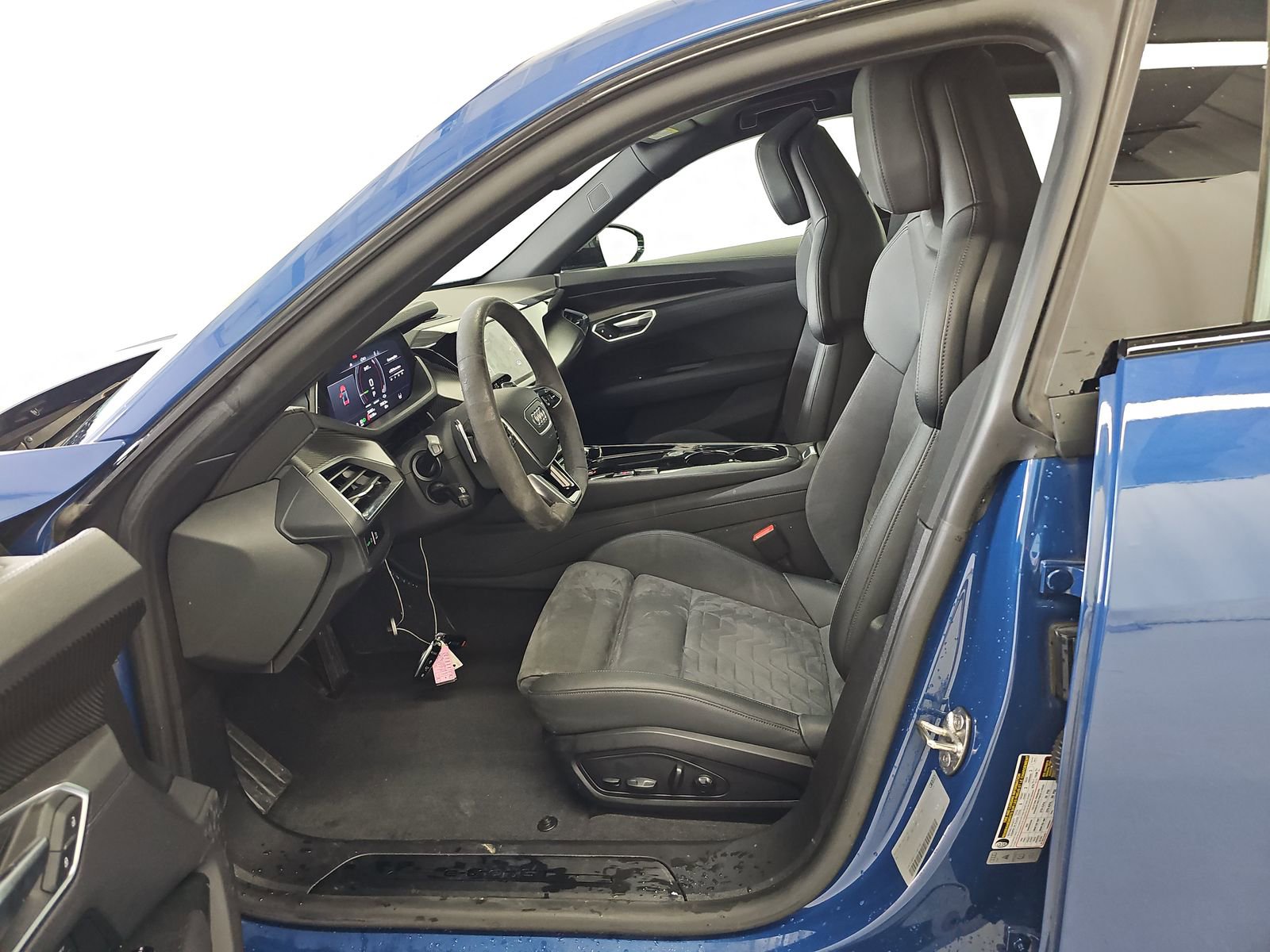 2022 Audi e-tron GT Premium Plus photo 3