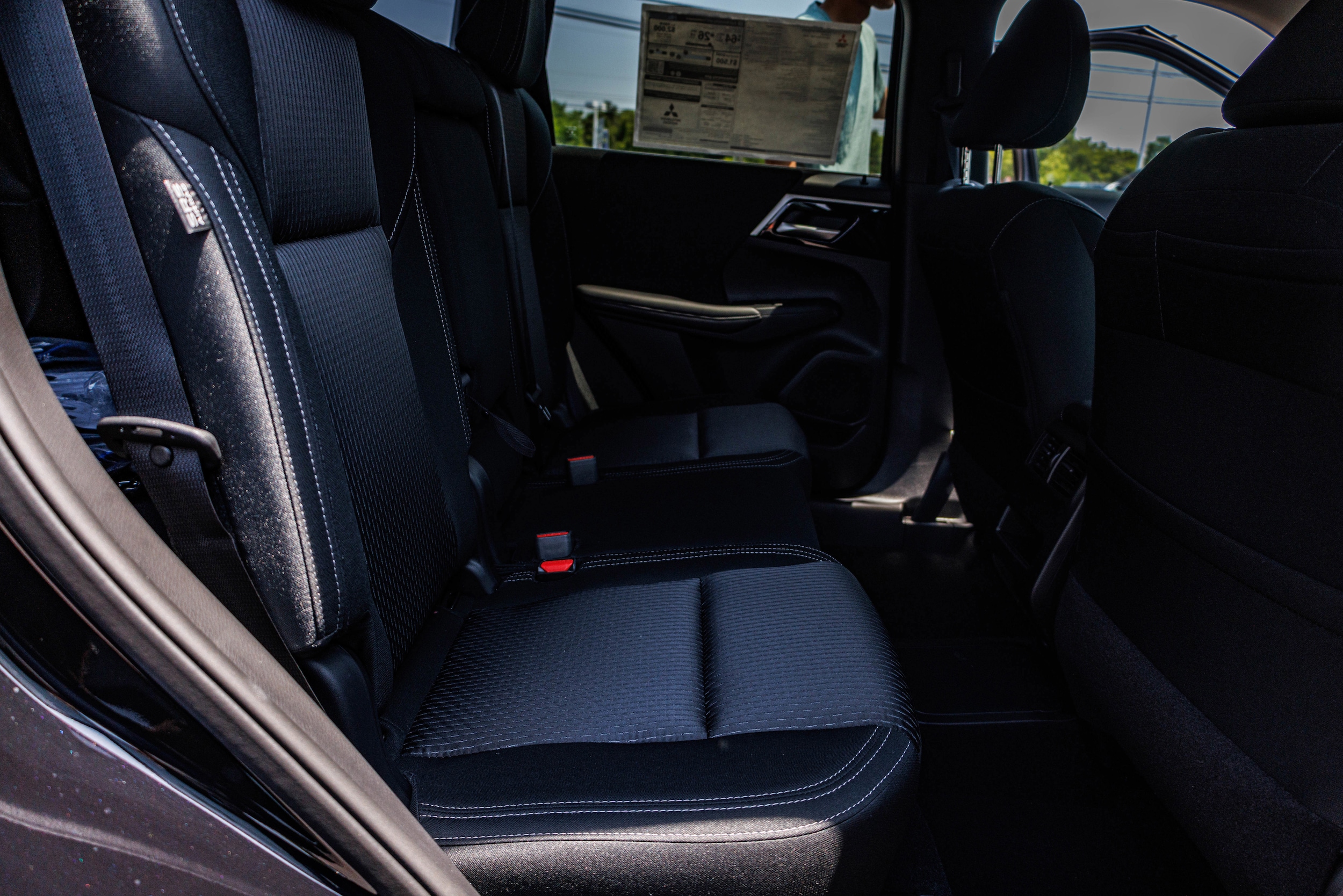 2025 Mitsubishi Outlander Plug-in Hybrid ES - Photo 19