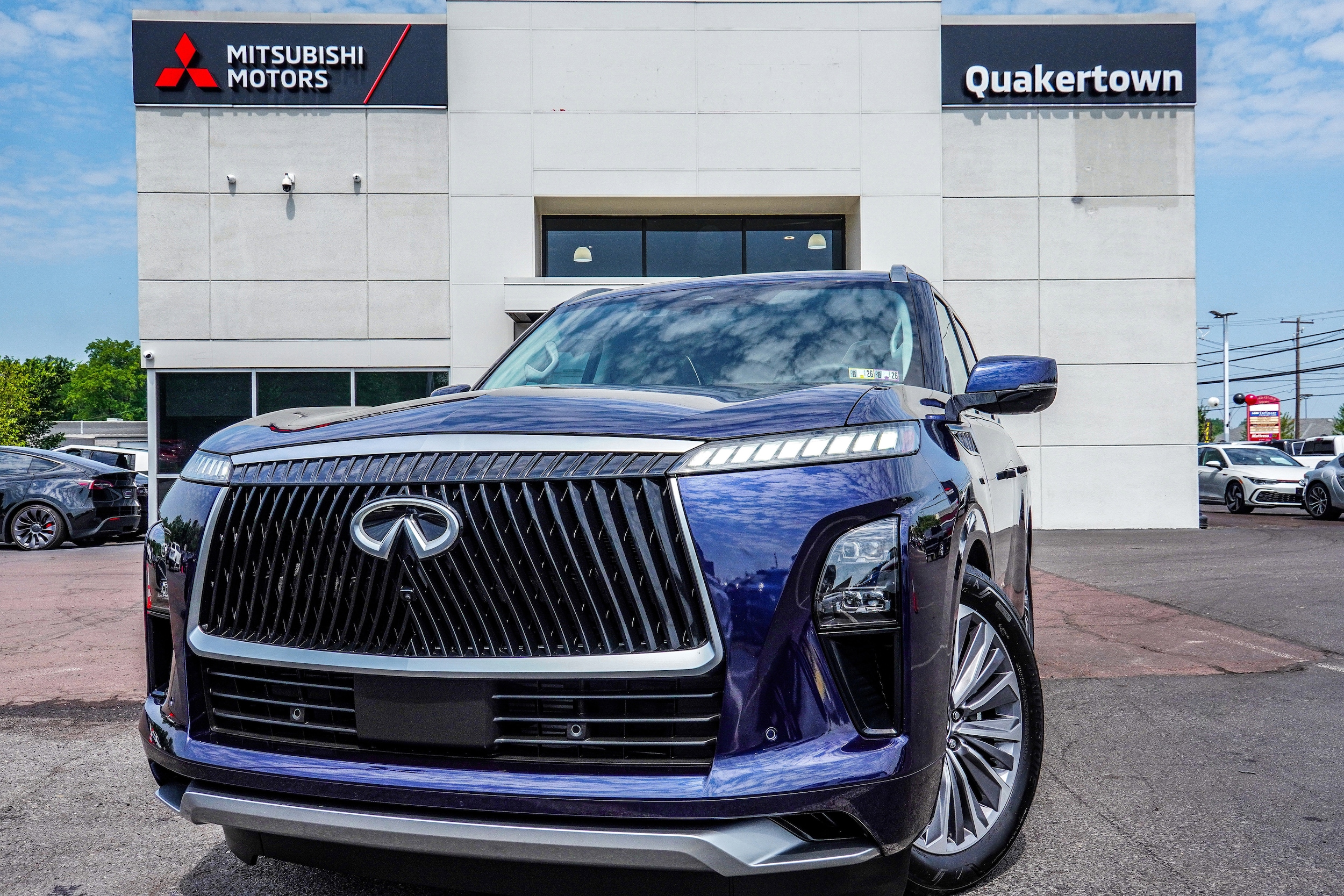 2025 INFINITI QX80 SENSORY