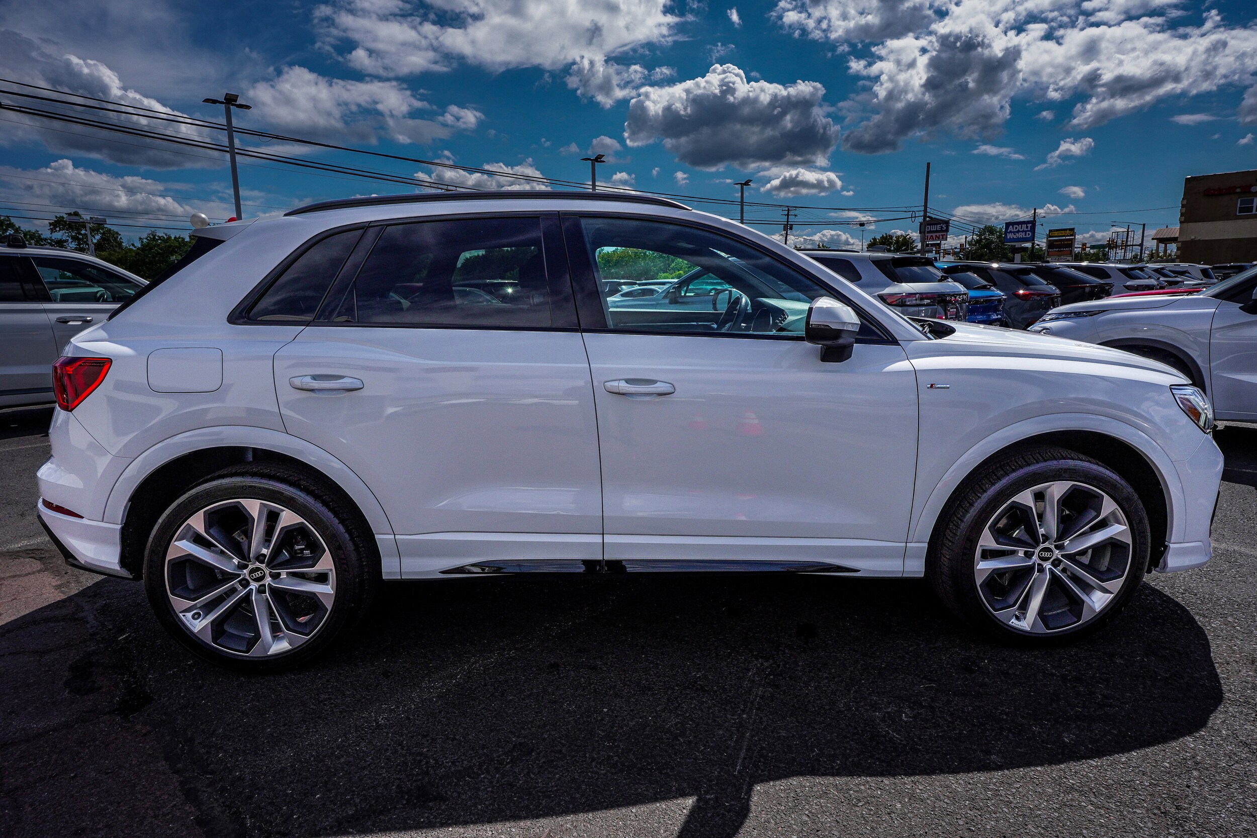 2022 Audi Q3 45 TFSI S line Premium photo 4