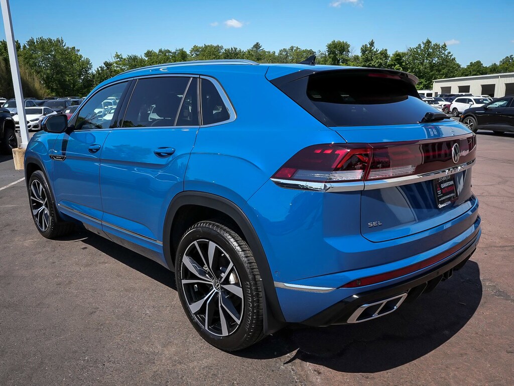 Used 2026 Volkswagen Atlas Cross Sport 2.0T SEL Premium R-Line SUV