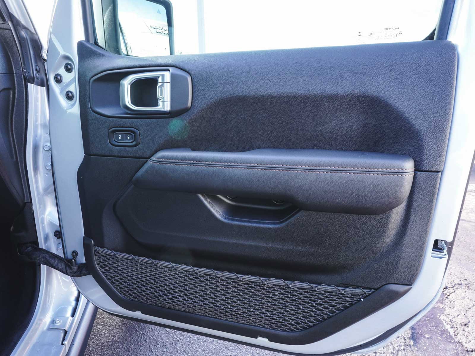 2023 Jeep Wrangler 4-Door Rubicon 392 - Photo 11