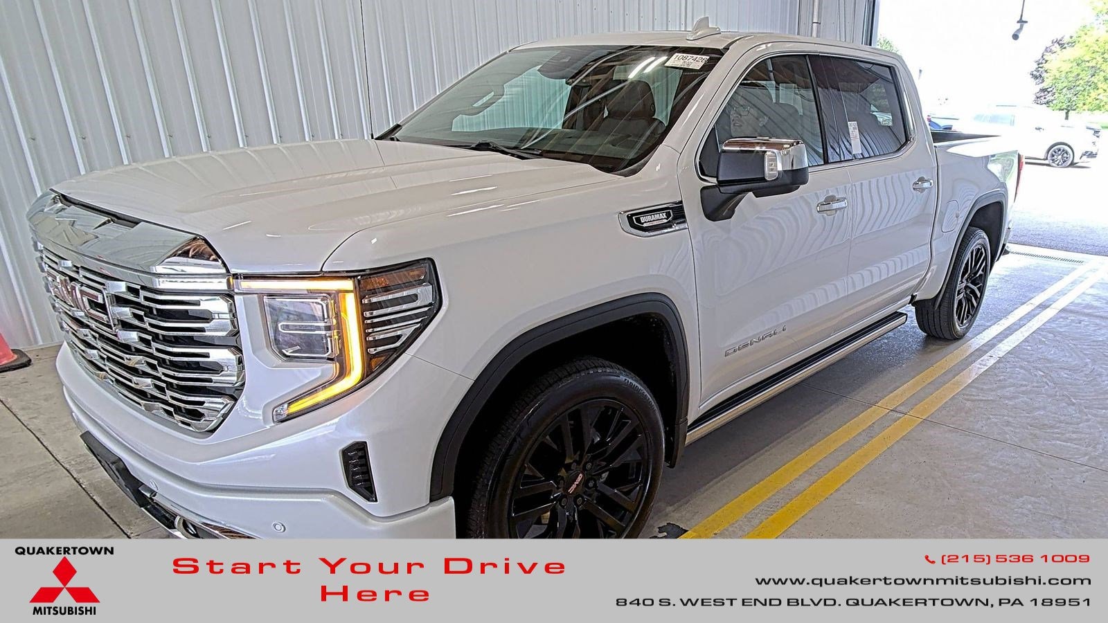 2023 GMC Sierra 4WD Crew Cab Short Box Denali's photo