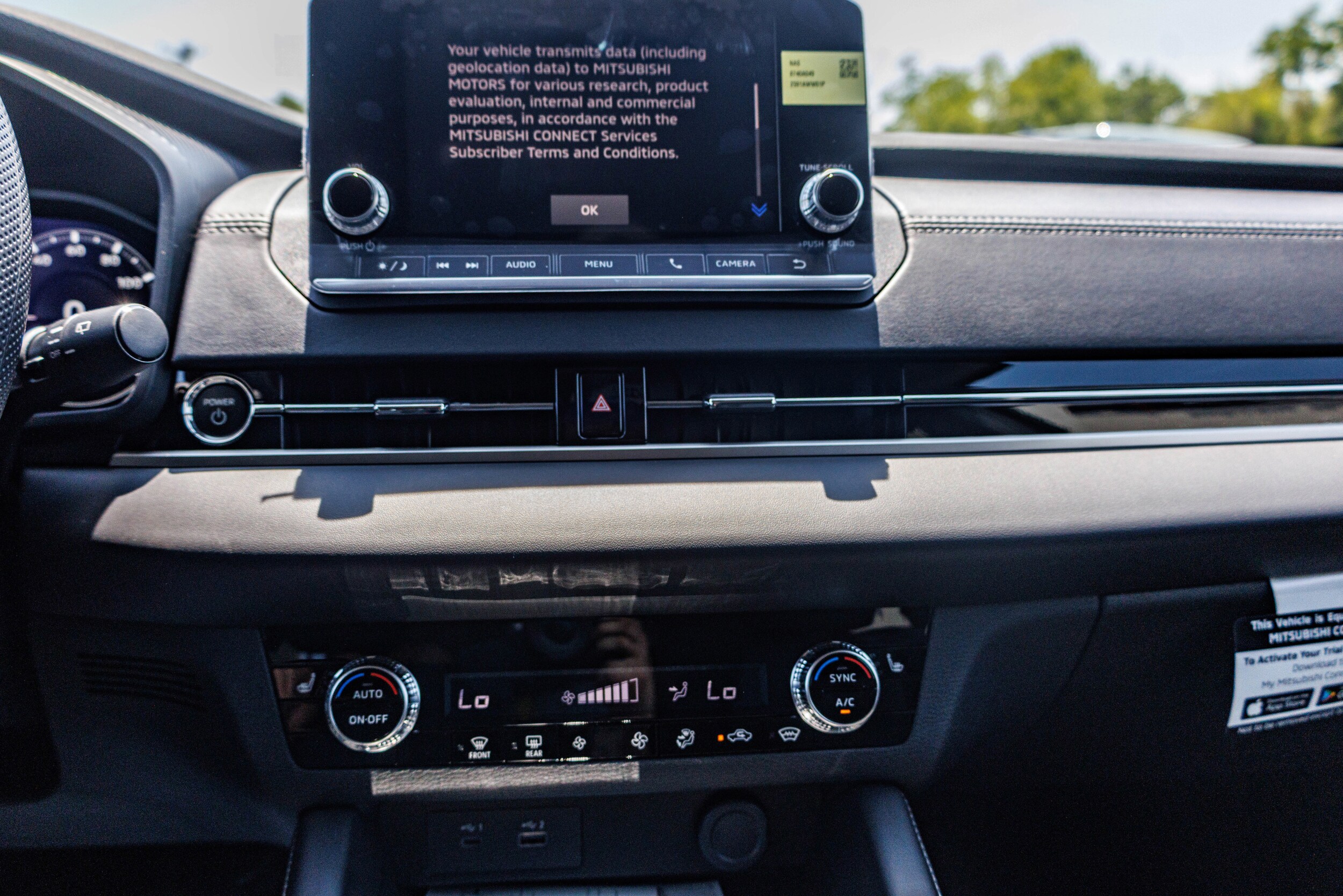 2025 Mitsubishi Outlander Plug-in Hybrid ES - Photo 24
