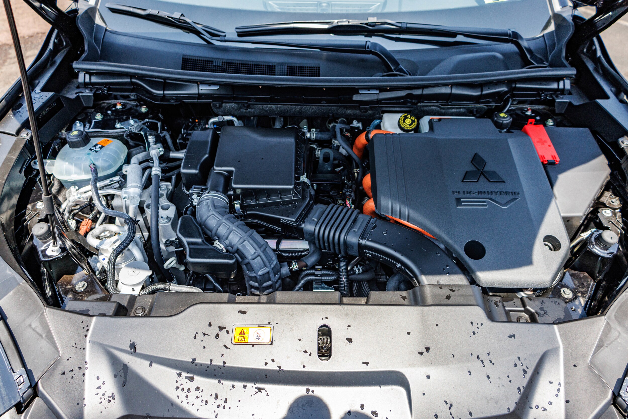 2025 Mitsubishi Outlander Plug-in Hybrid ES - Photo 29
