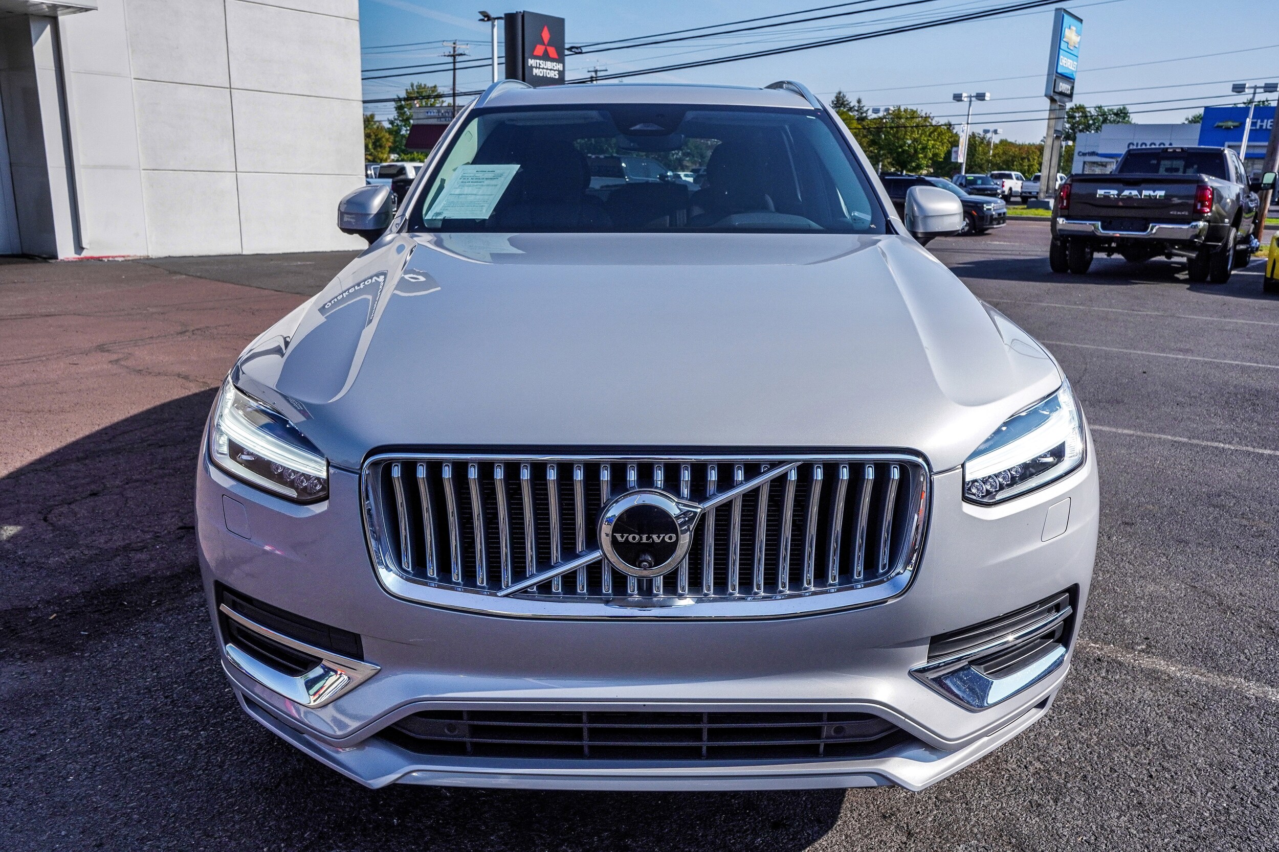 2024 Volvo XC90 Plus photo 2