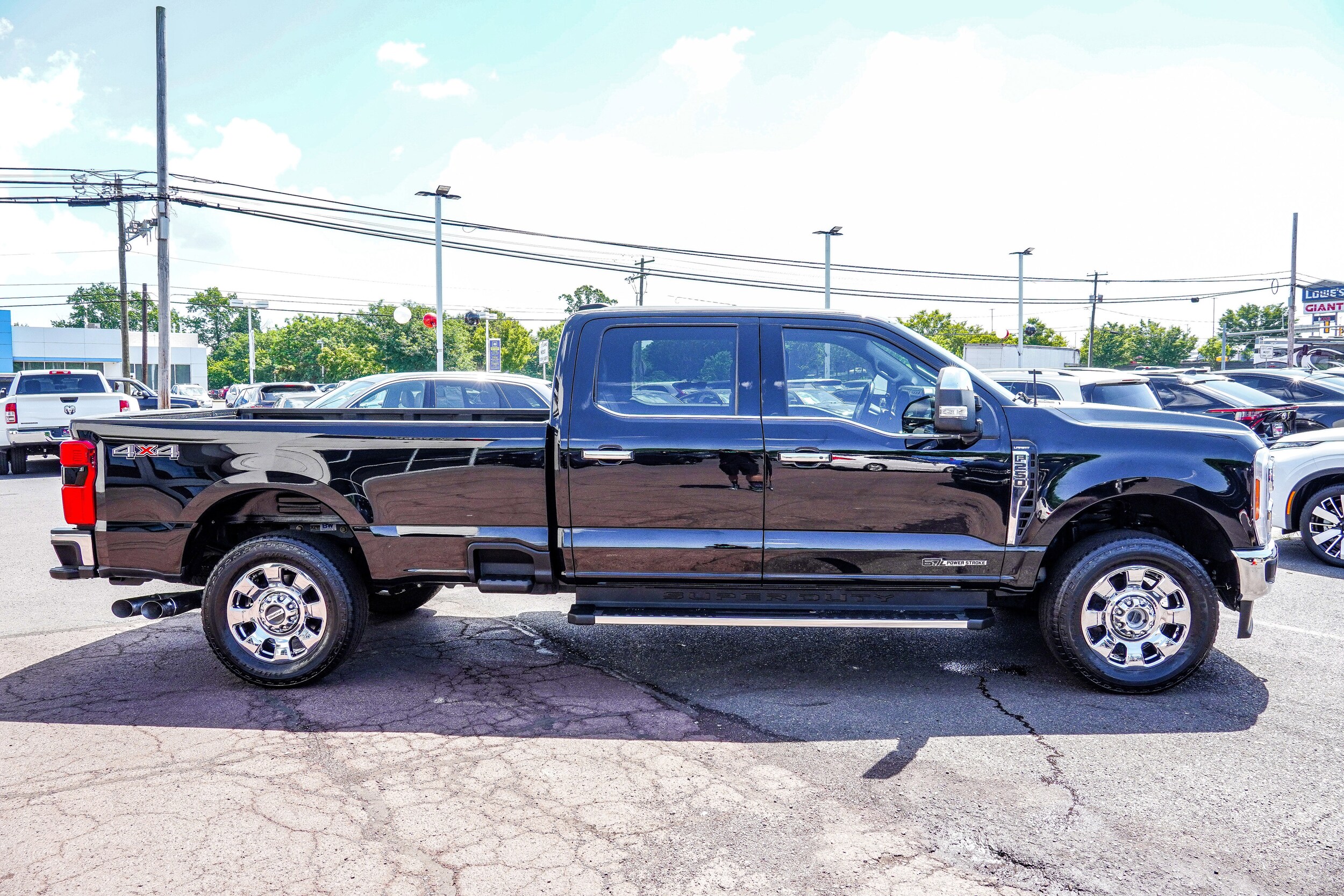 2023 Ford F-250 Lariat photo 3
