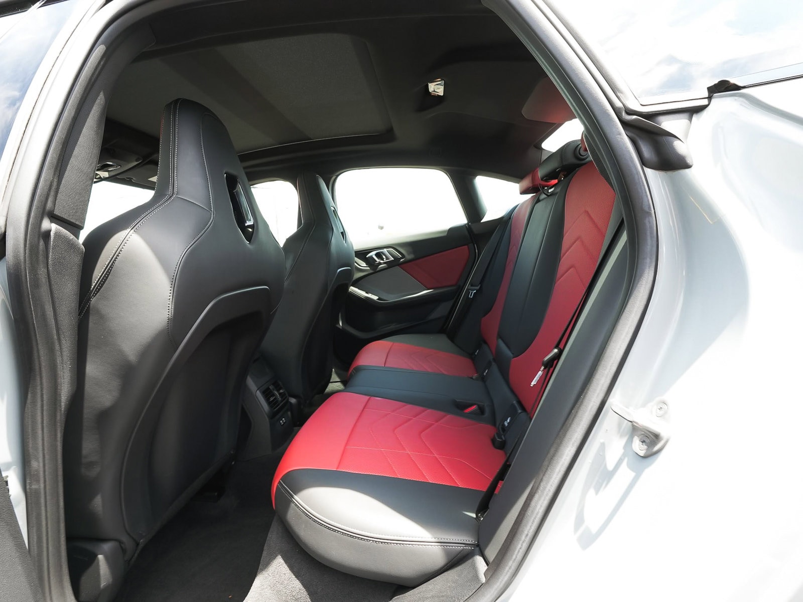 2025 BMW 2 Series M235 - Photo 32