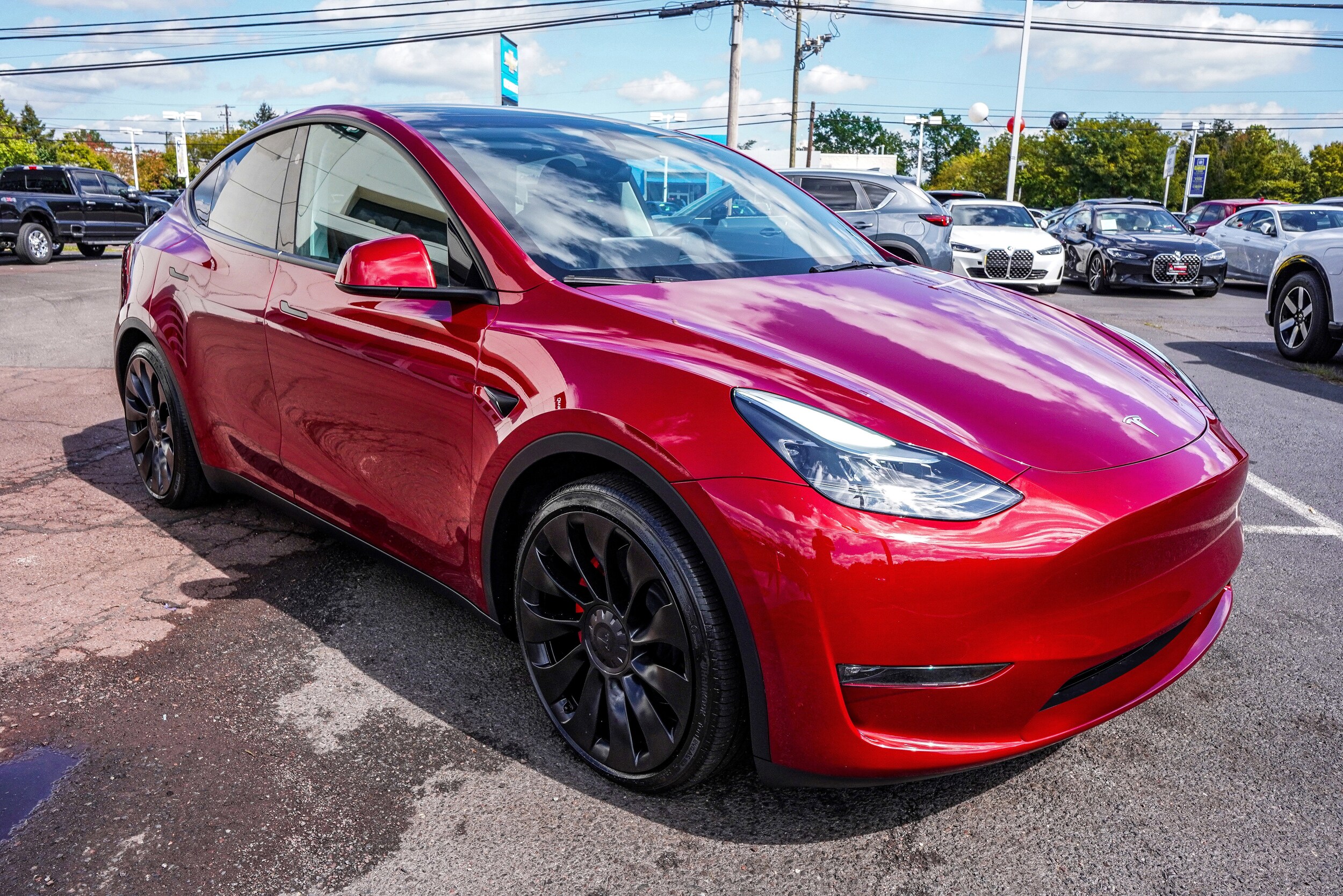2025 Tesla Model Y Performance photo 3