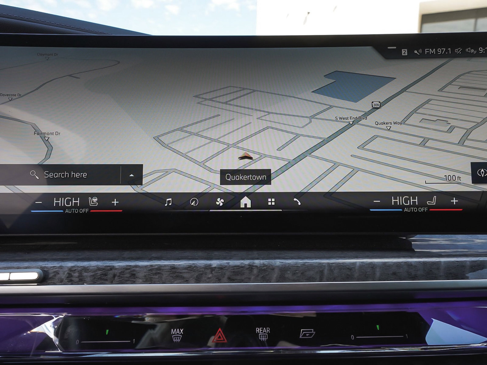 2024 BMW 7 Series 750e - Photo 27