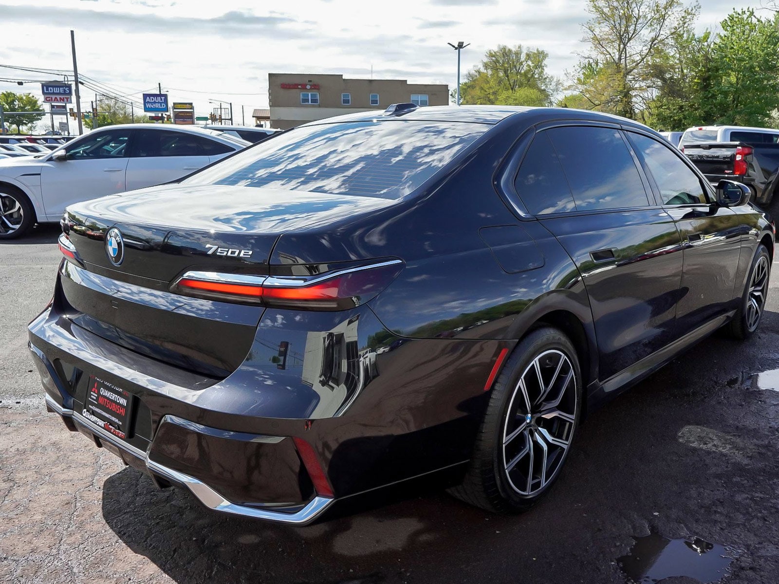 2024 BMW 7 Series 750e - Photo 6