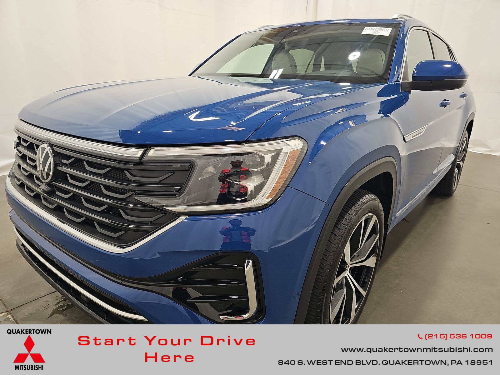 2026 Volkswagen Atlas Cross Sport 2.0T SEL Premium R-Line 4MOTION's photo
