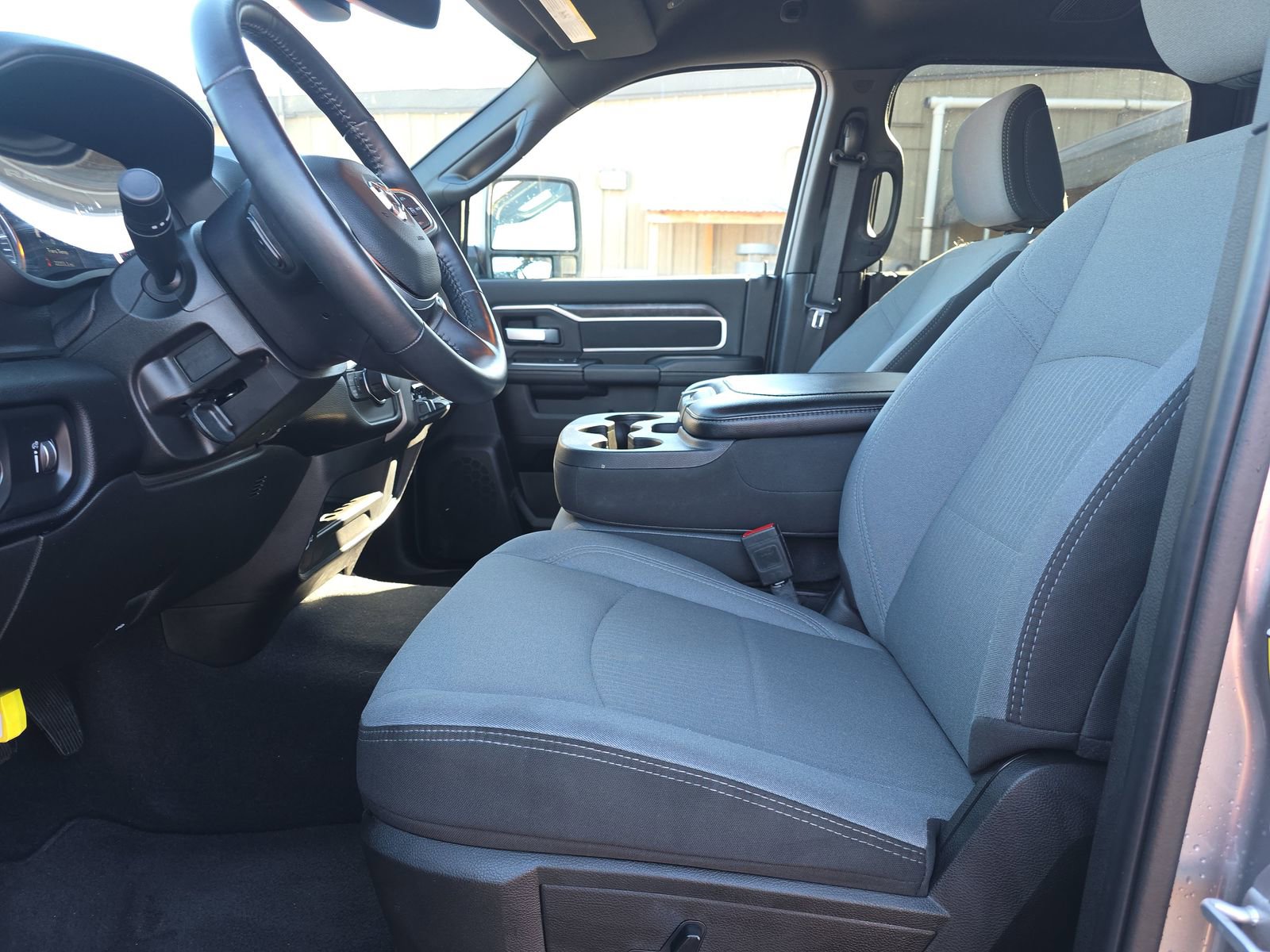 2024 Ram 2500 Big Horn photo 3