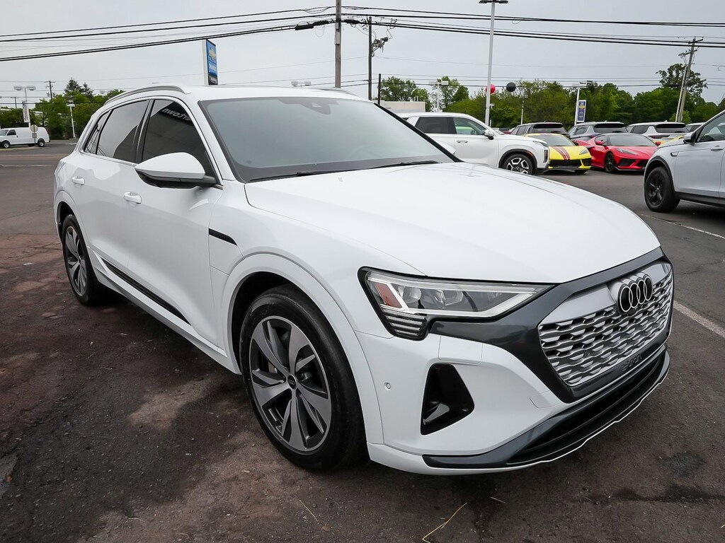 Used 2024 Audi Q8 e-tron Premium SUV