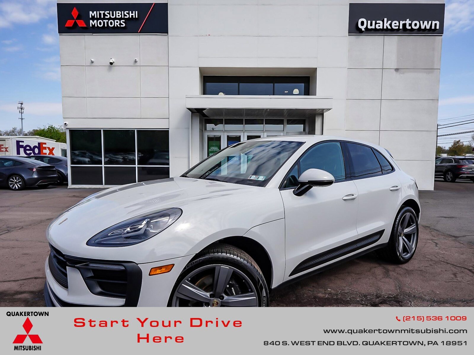 2022 Porsche Macan Base
