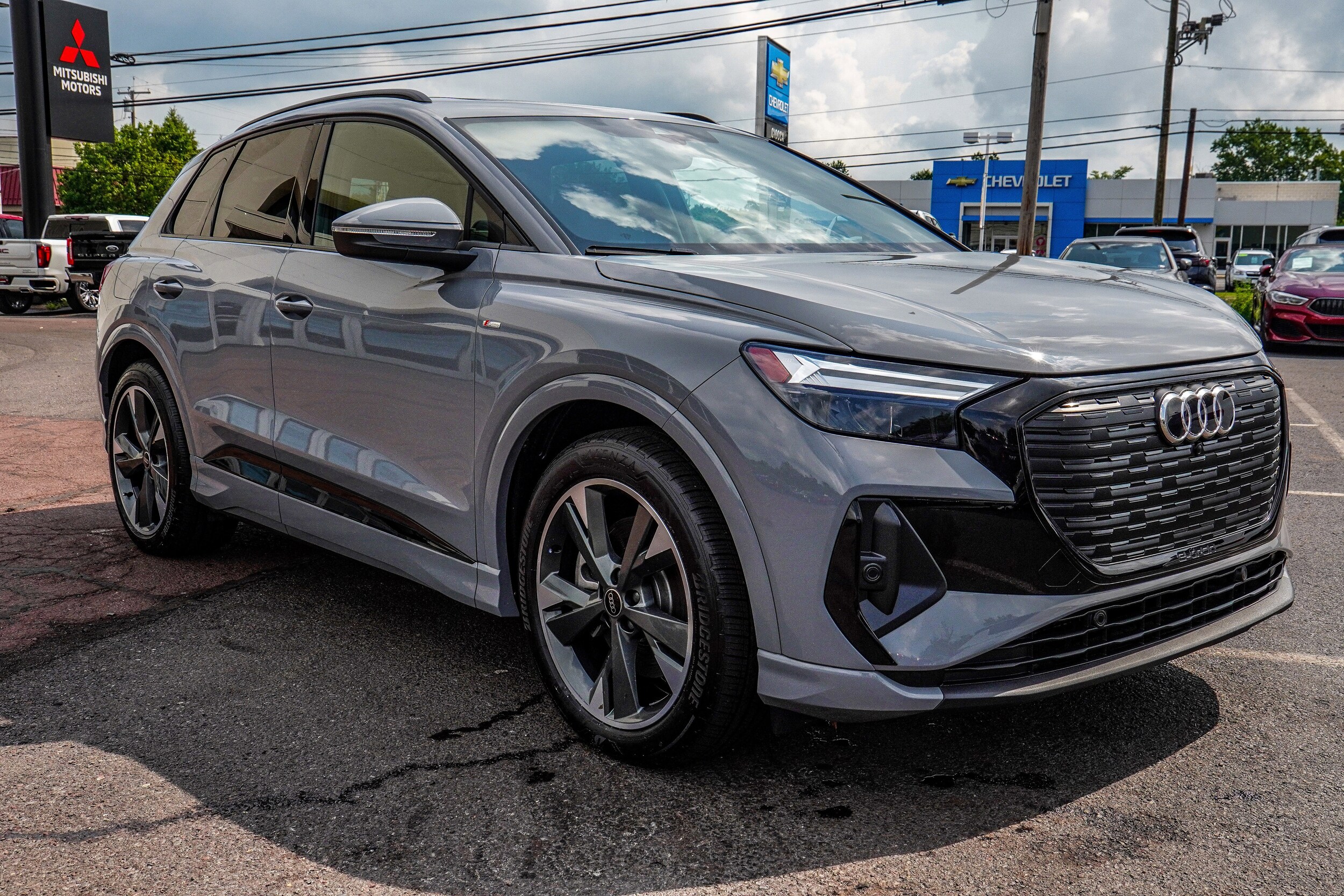 2024 Audi Q4 E-tron 55 Premium photo 3
