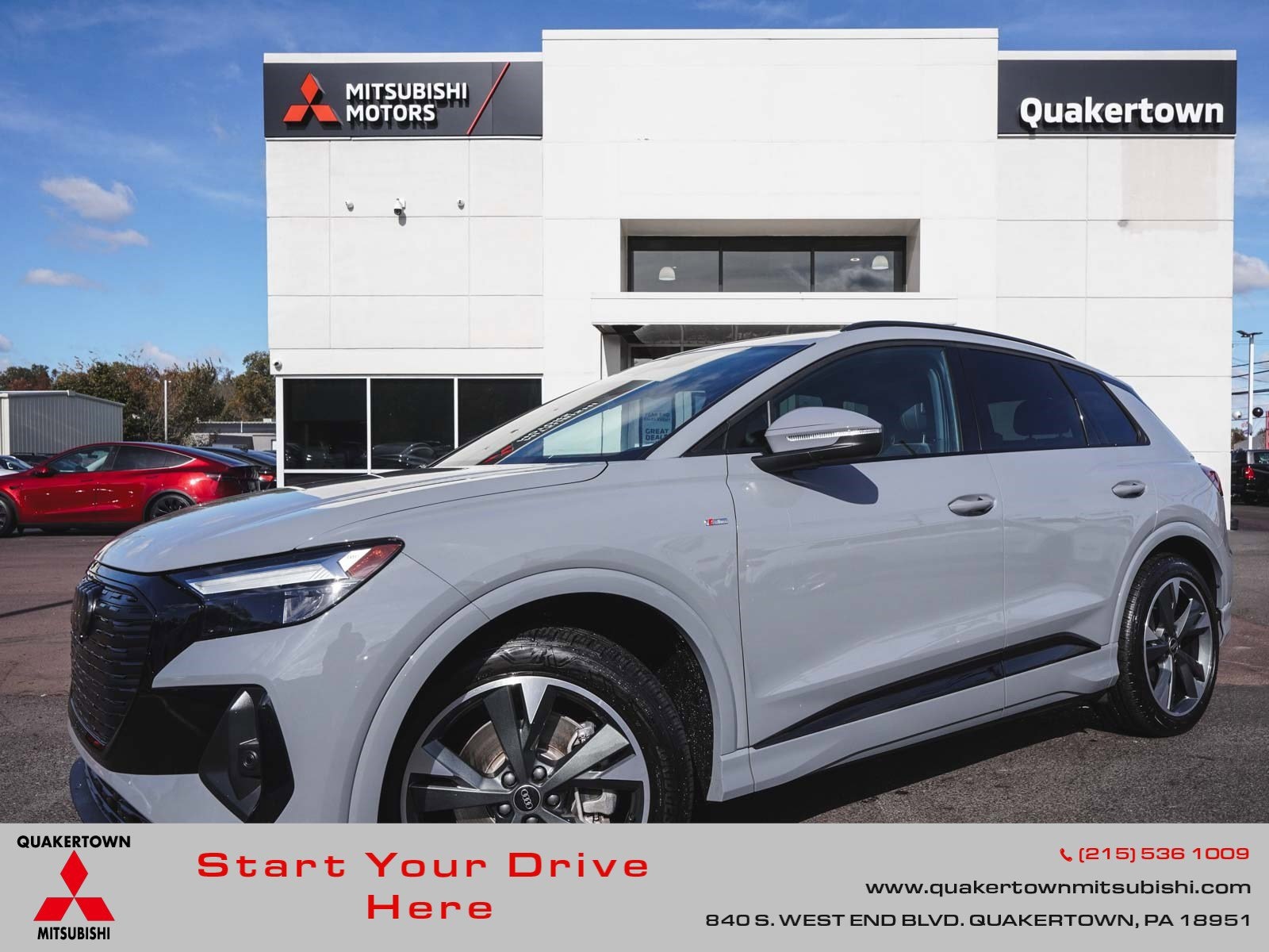 2025 Audi Q4 e-tron Premium's photo