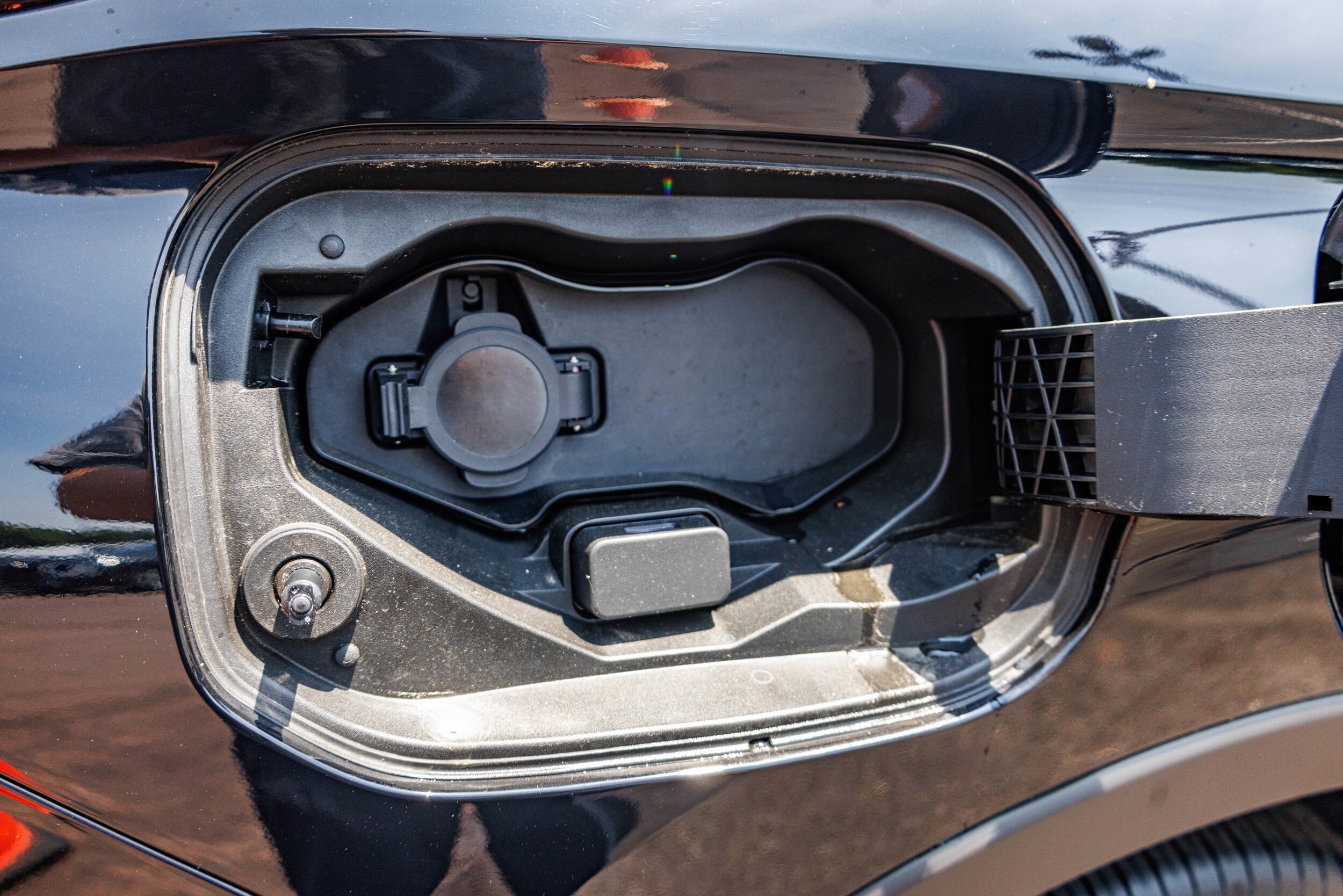2025 Mitsubishi Outlander Plug-in Hybrid ES - Photo 31