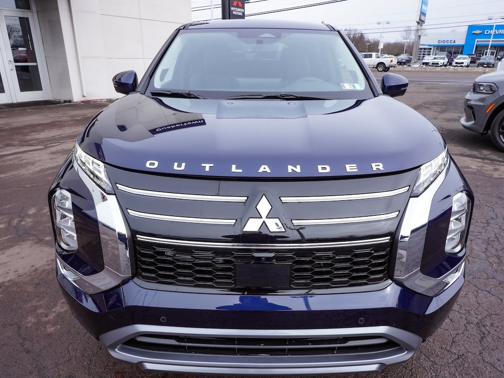 New 2026 Mitsubishi Outlander SE SUV