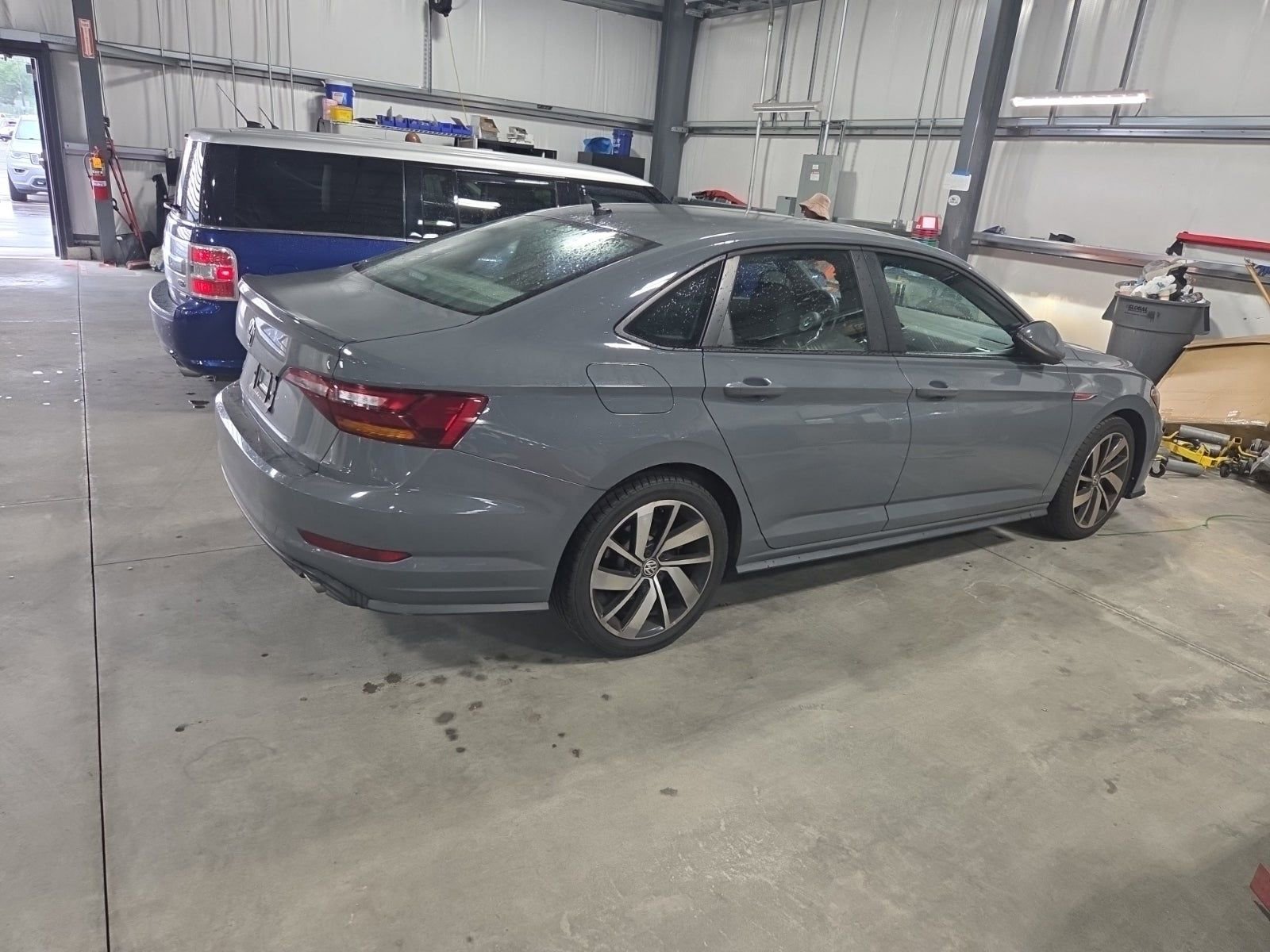 2019 Volkswagen Jetta GLI 2.0T S photo 2