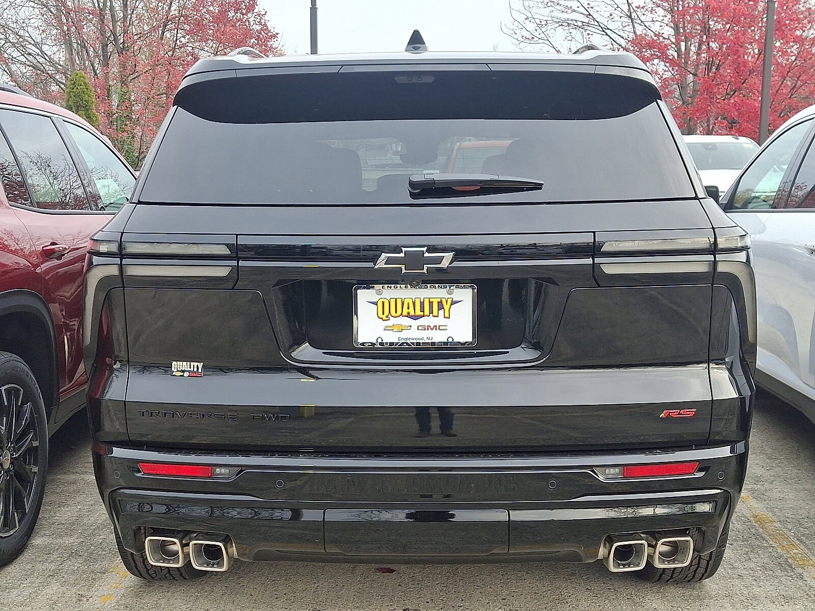 2026 Chevrolet Traverse RS photo 2