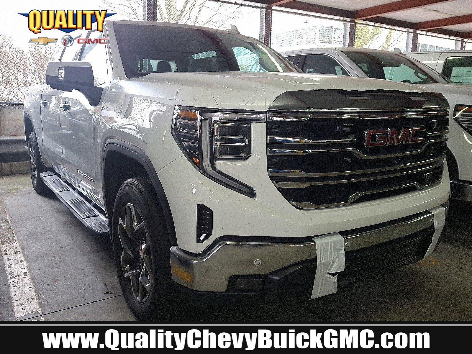 2026 GMC Sierra SLT's photo