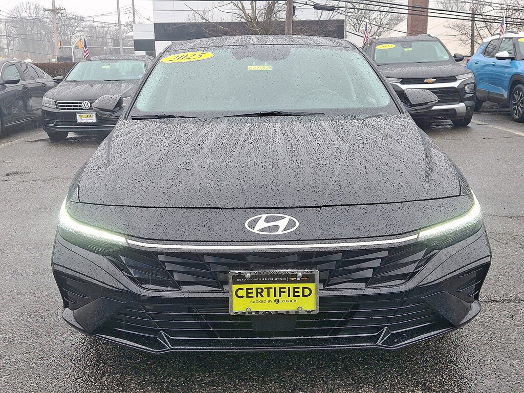 Used 2025 Hyundai Elantra Limited