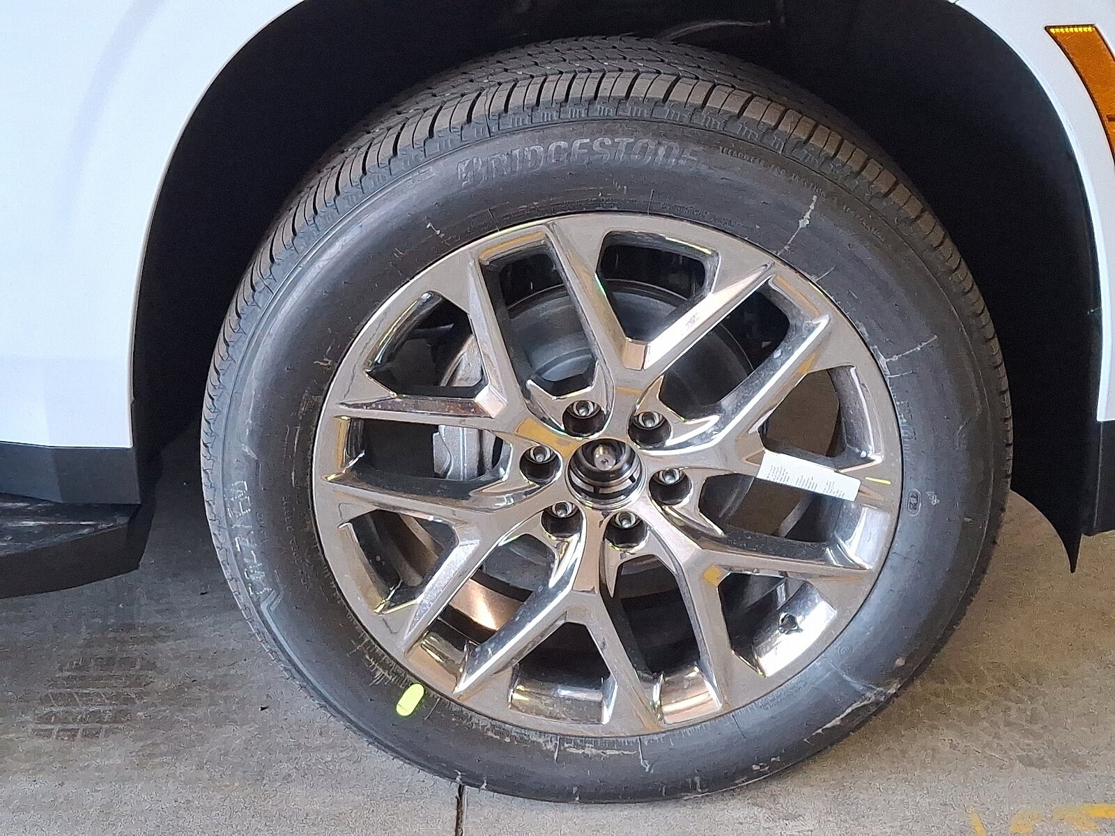 2026 Chevrolet Suburban Premier photo 2