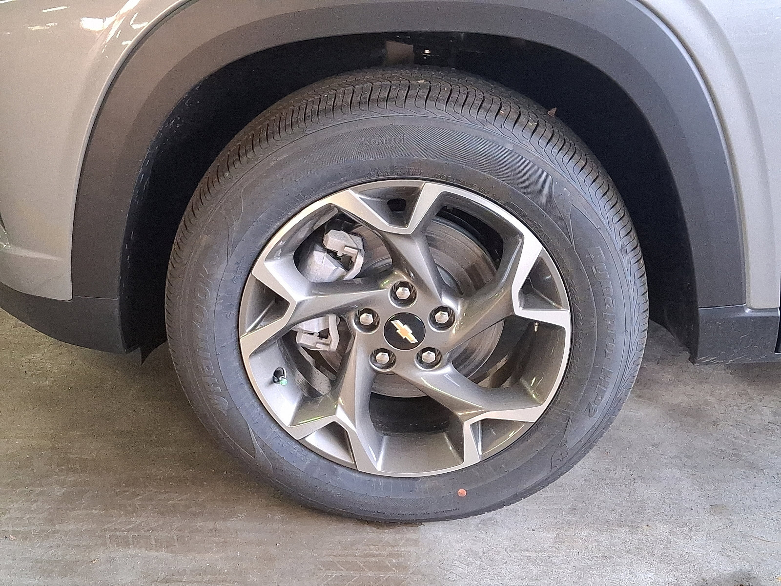 View vehicle photo 4