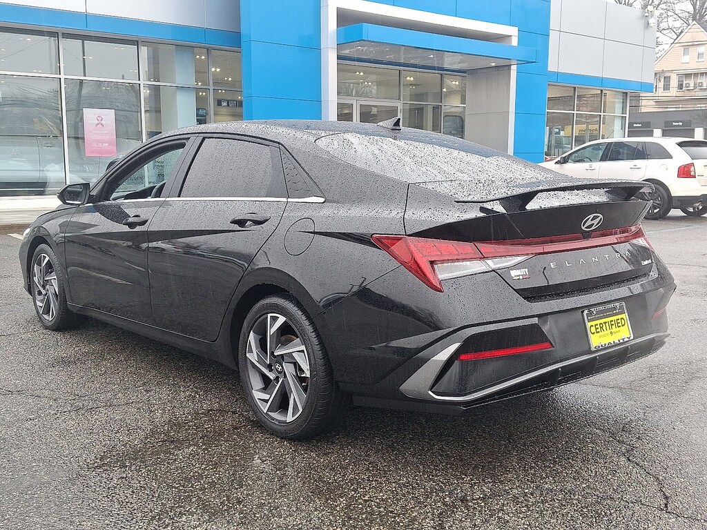 Used 2025 Hyundai Elantra Limited