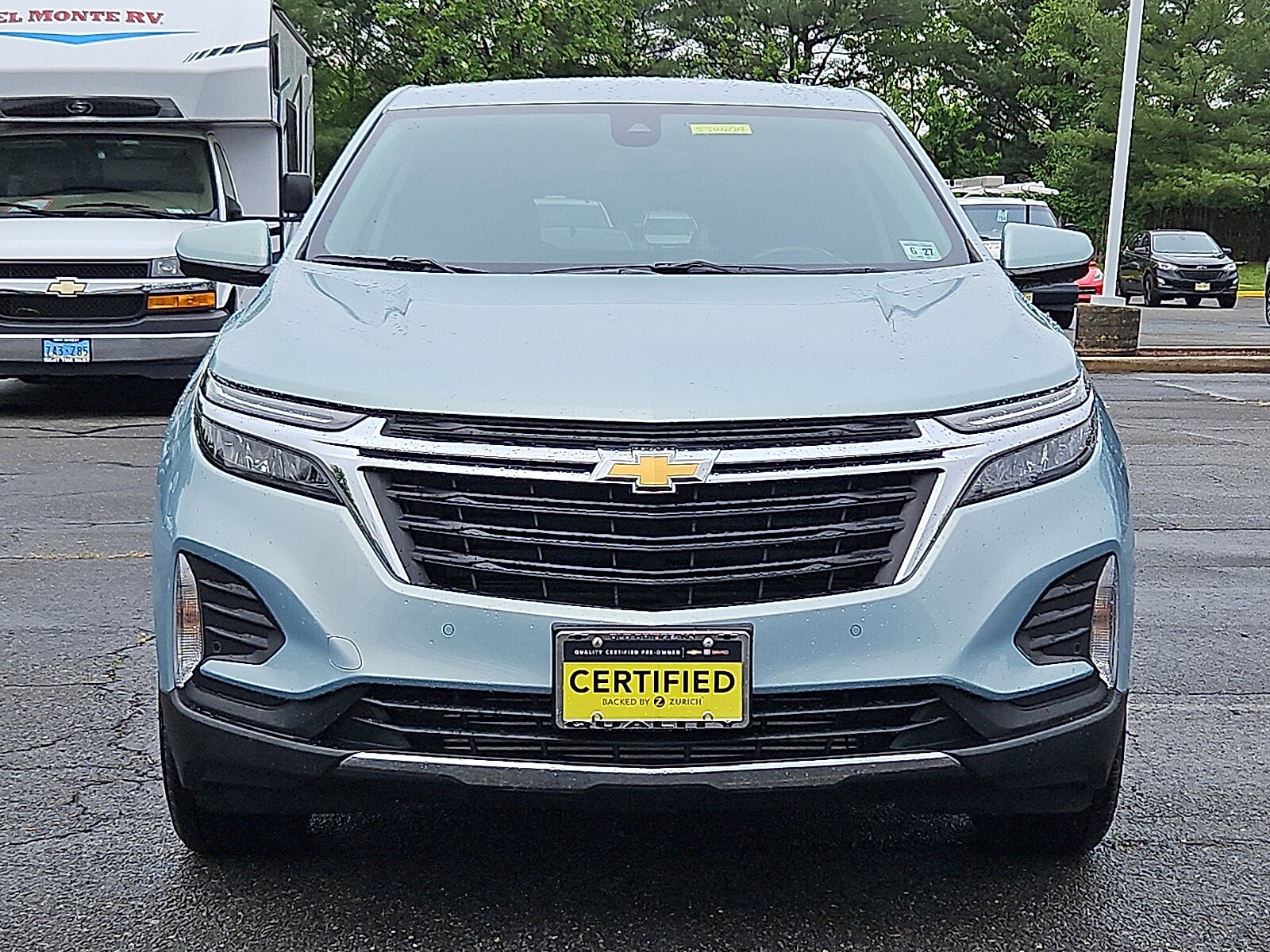 2022 Chevrolet Equinox LT photo 2