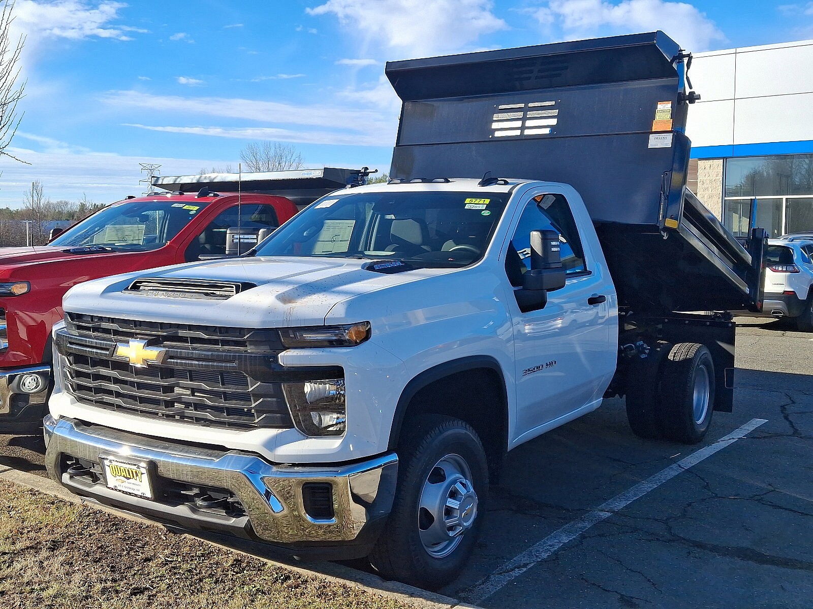 2025 Chevrolet Silverado 3500HD Work Truck photo 2