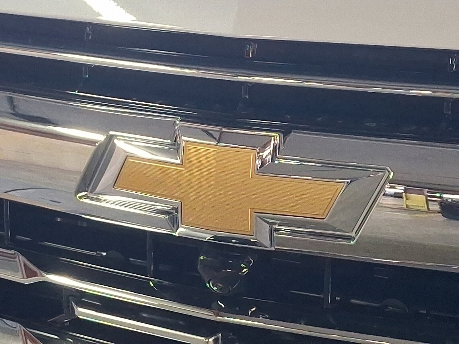 2026 Chevrolet Suburban Premier photo 3