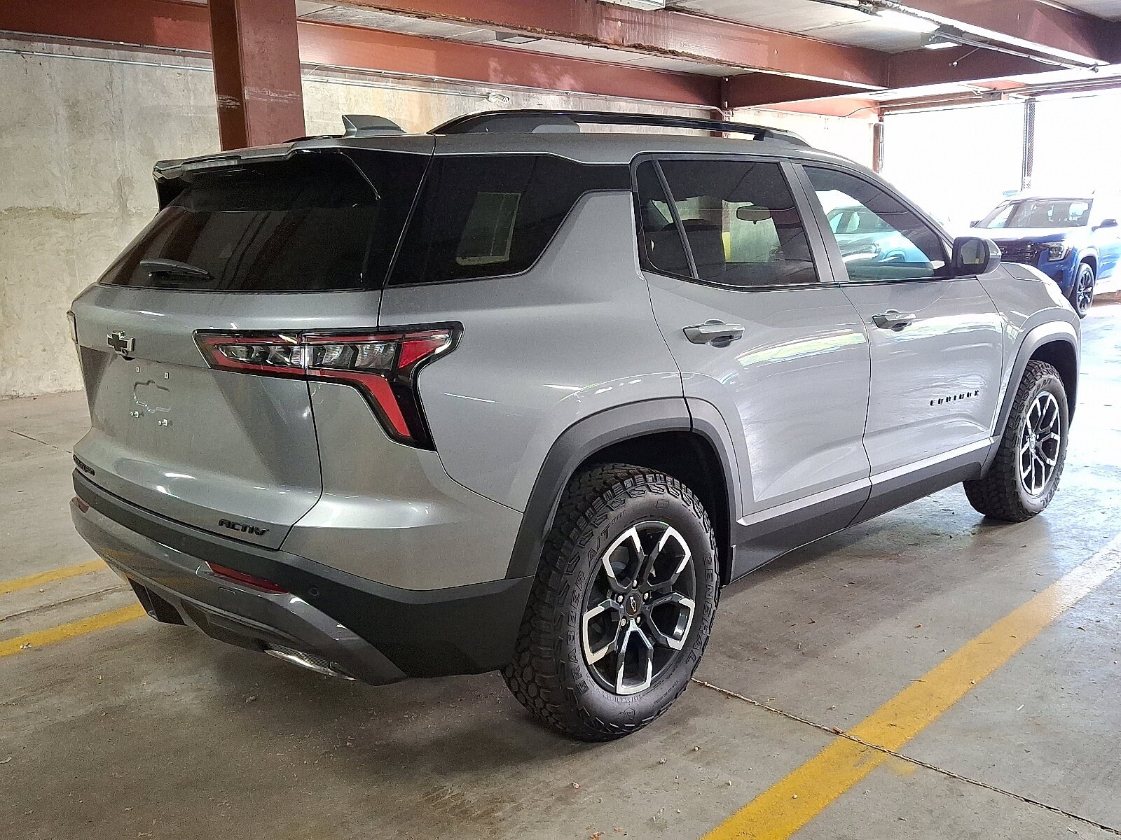 2026 Chevrolet Equinox ACTIV photo 4