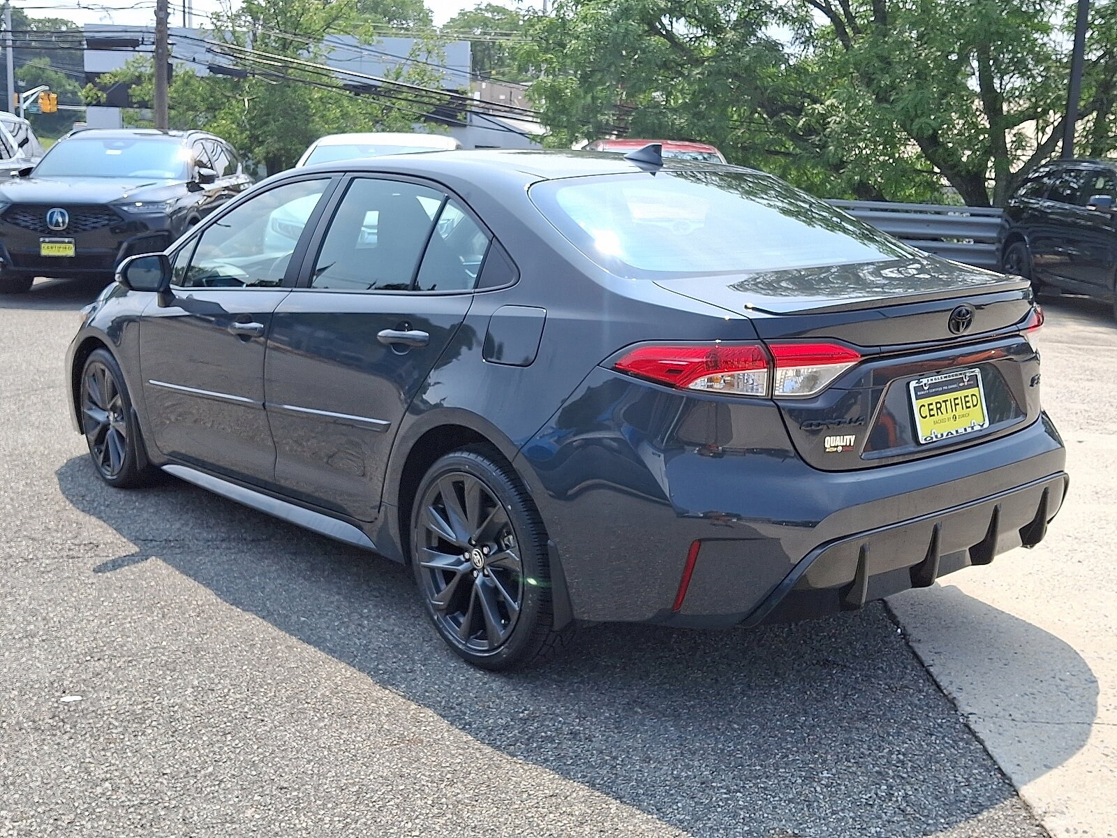 2023 Toyota Corolla SE photo 4