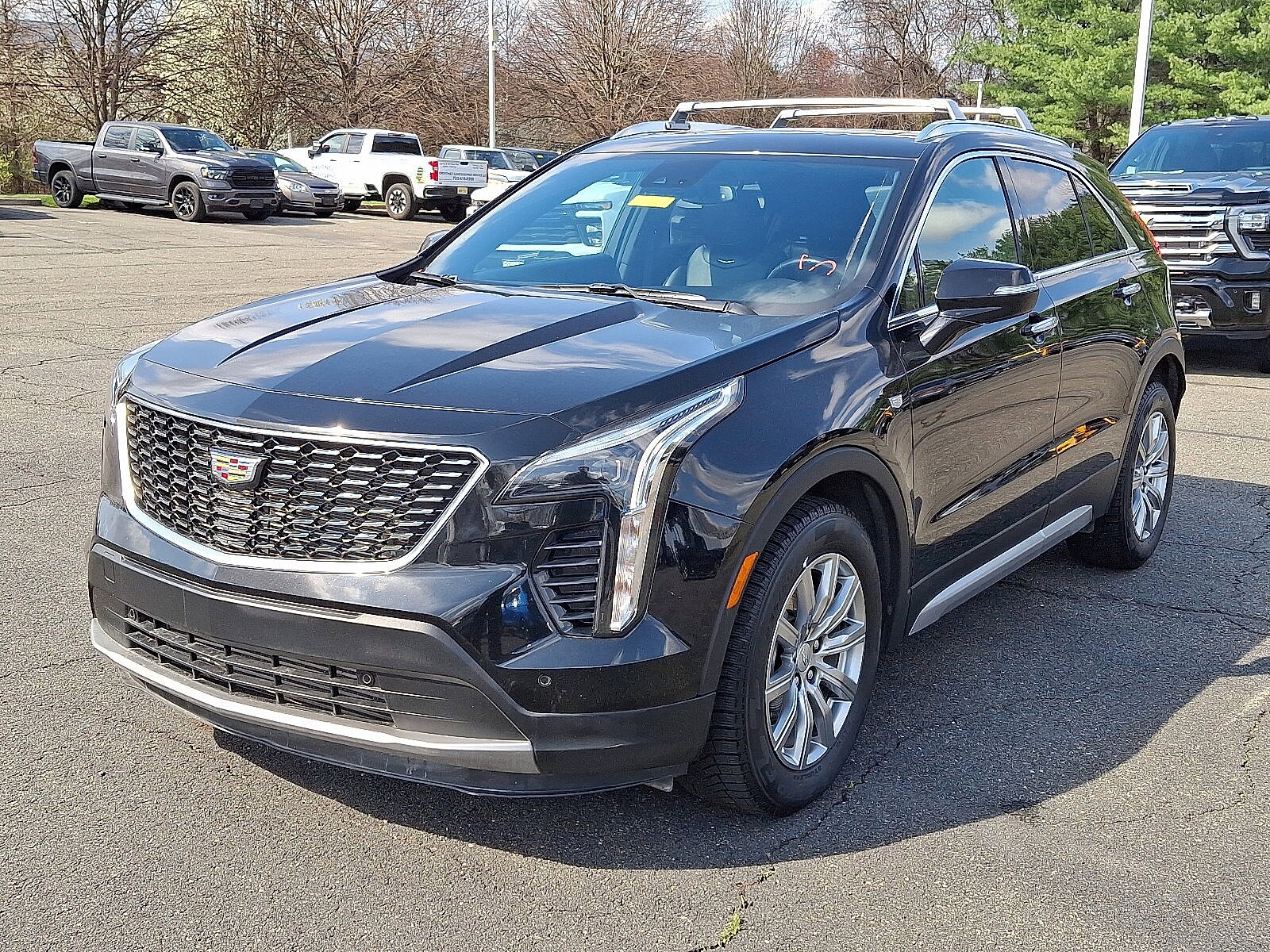 2021 Cadillac XT4 Premium Luxury photo 3