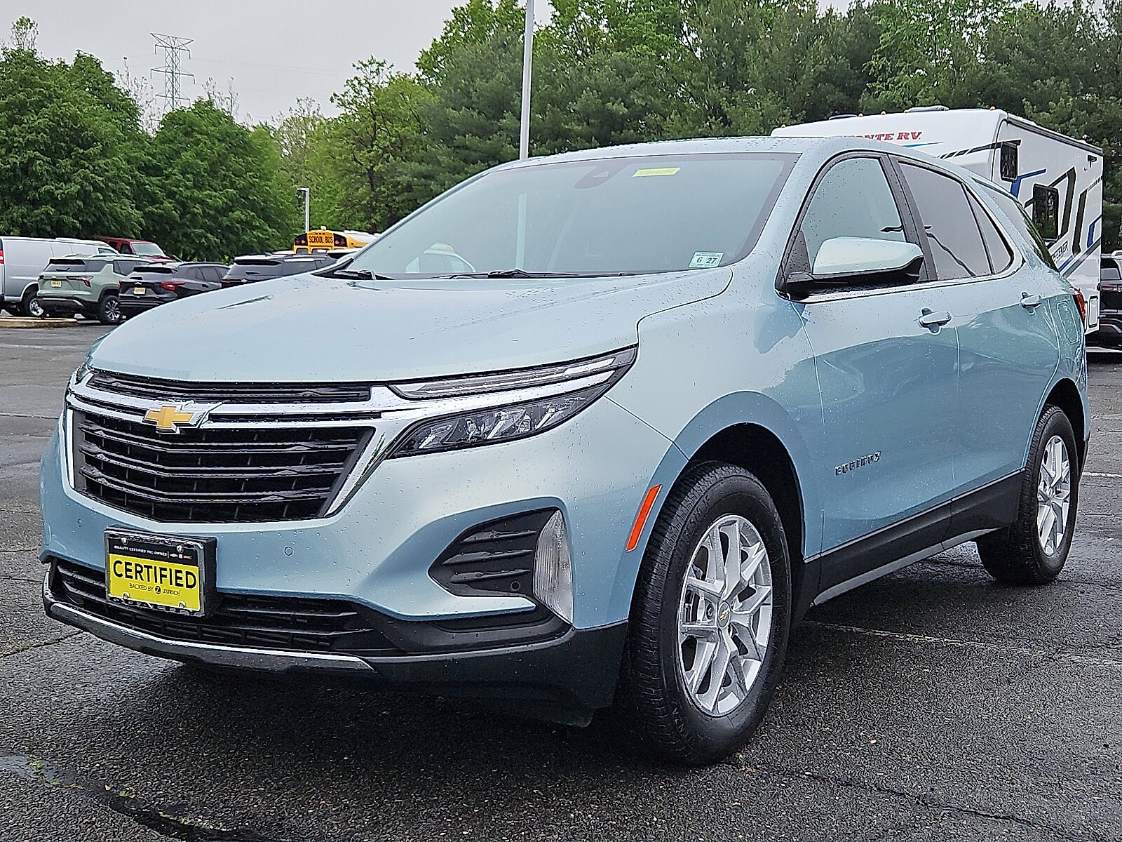 2022 Chevrolet Equinox LT photo 3