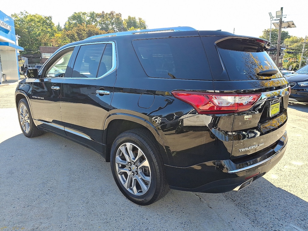 Used 2020 Chevrolet Traverse Premier SUV