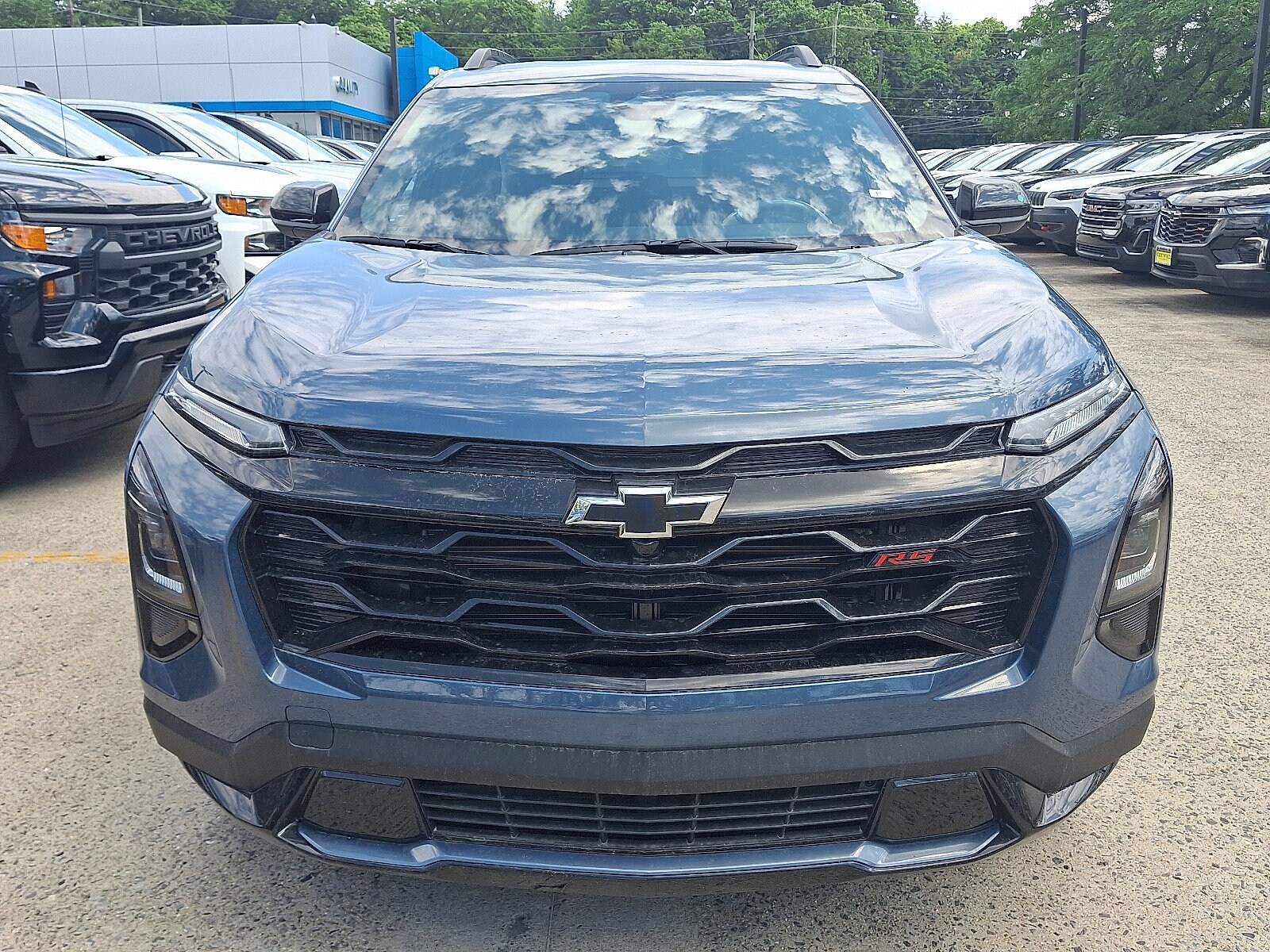 2026 Chevrolet Equinox RS photo 2
