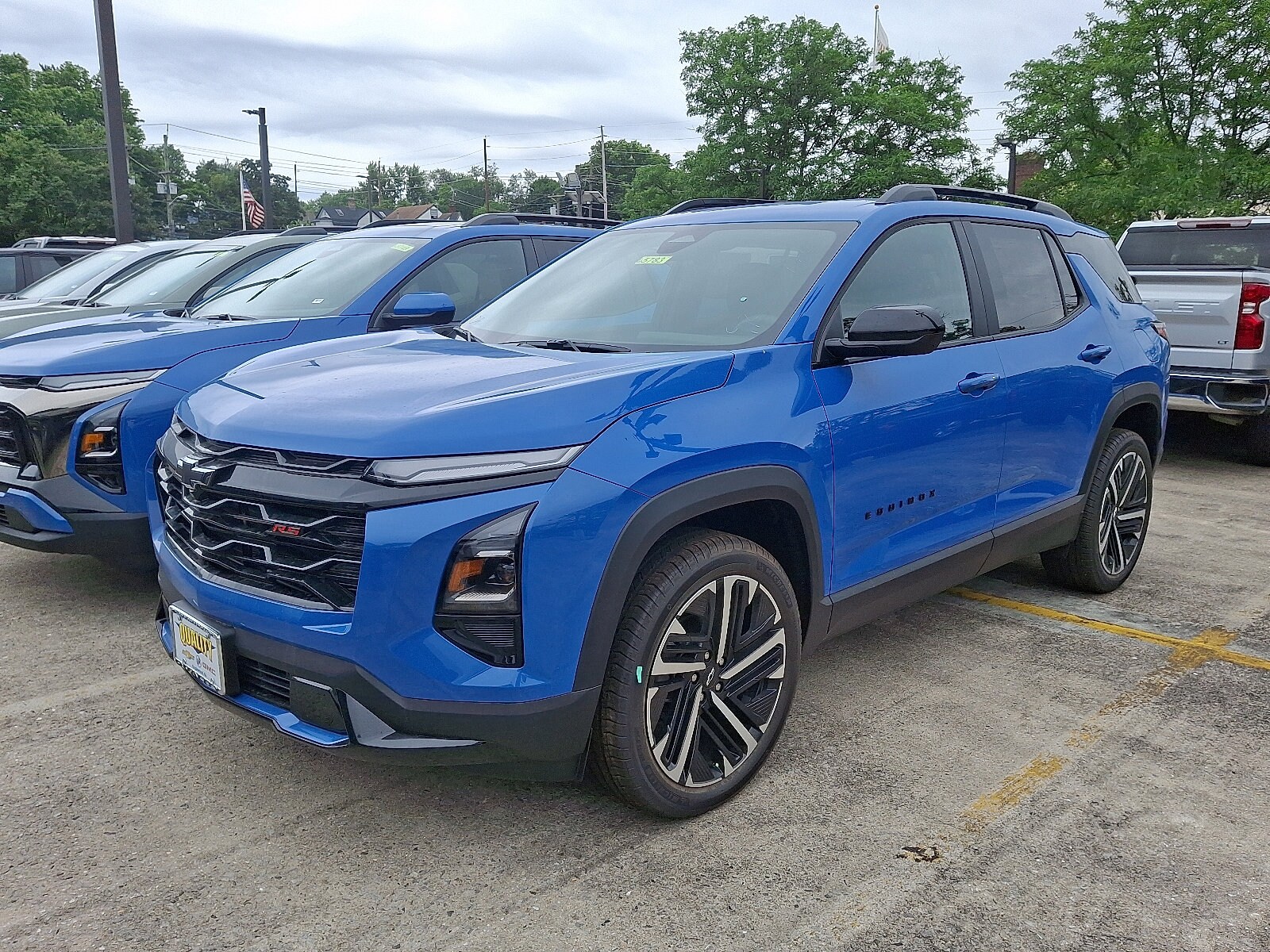 2026 Chevrolet Equinox RS photo 2