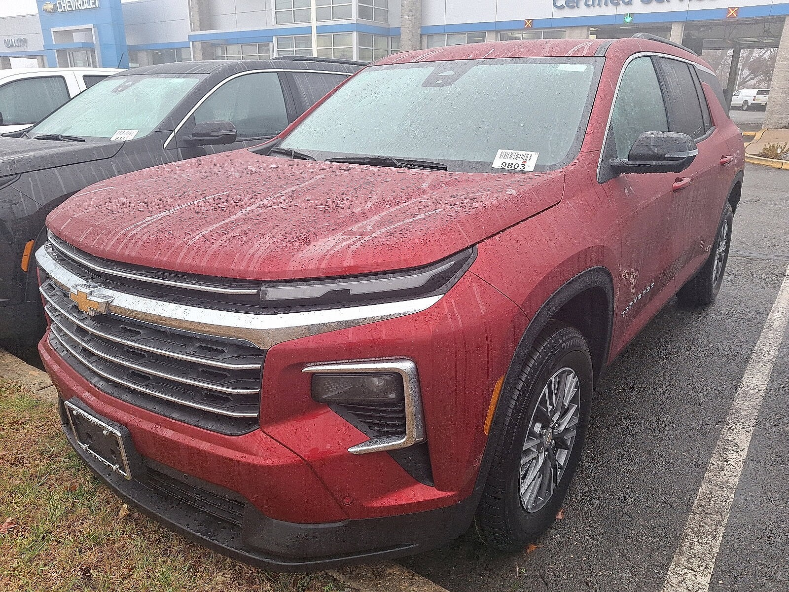 2025 Chevrolet Traverse photo 2