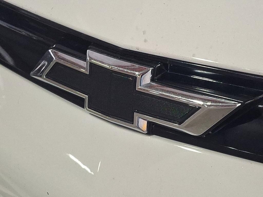 New 2027 Chevrolet Bolt LT SUV