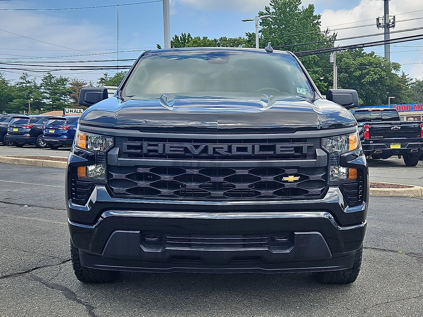 2022 Chevrolet Silverado 1500 Custom photo 3