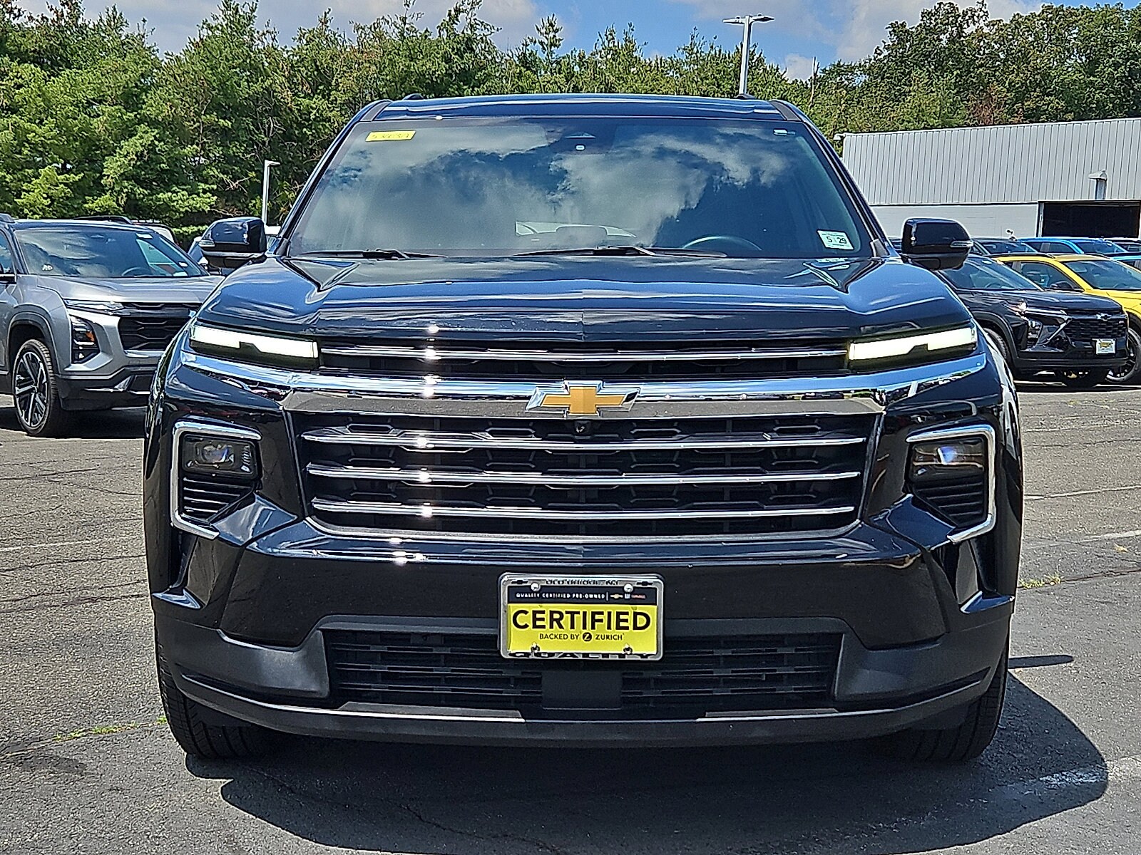 2024 Chevrolet Traverse photo 2