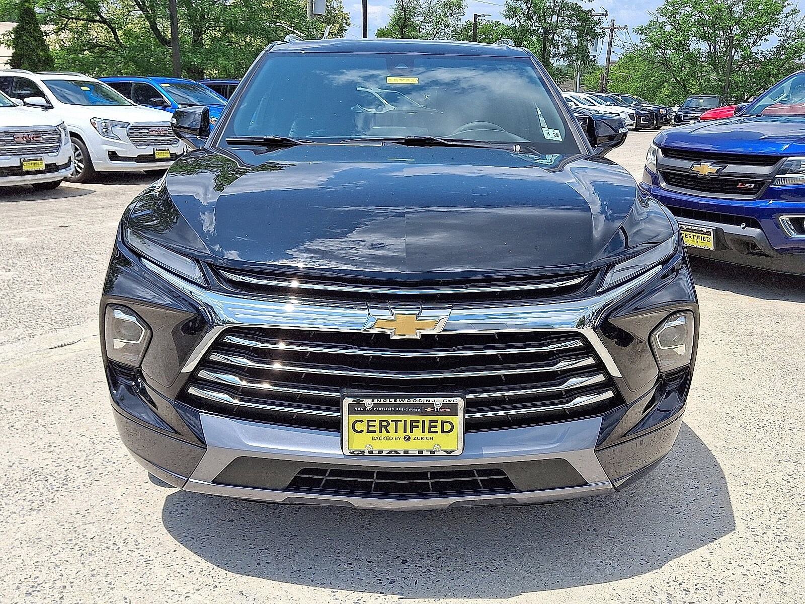 2023 Chevrolet Blazer Premier photo 2
